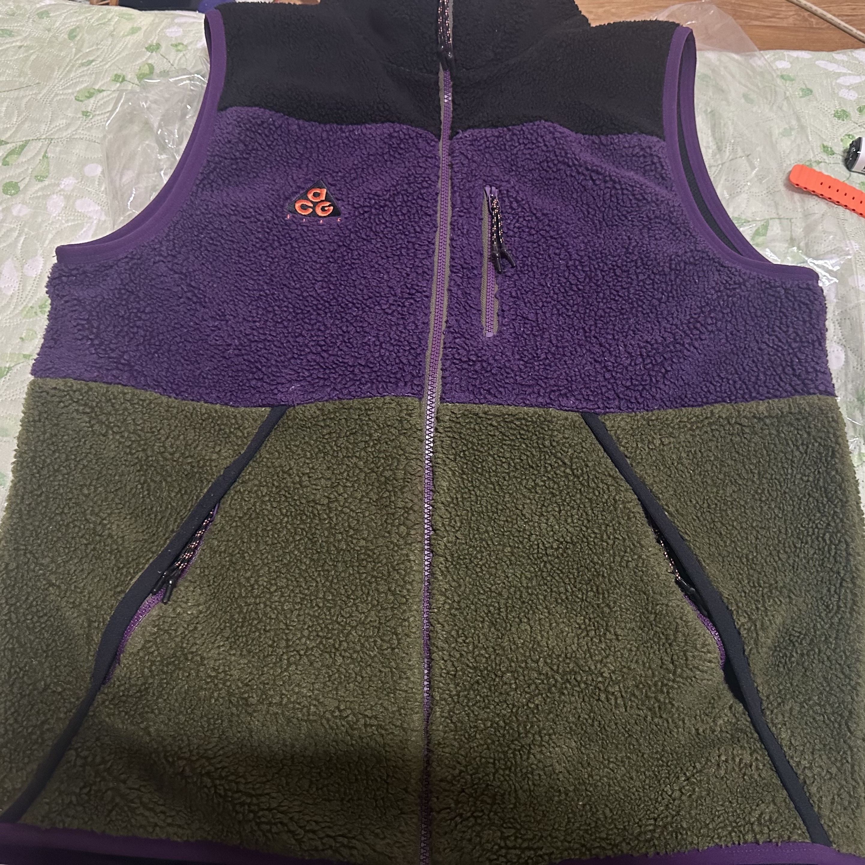 Nike ACG Vest Black Sequoia Night Purple - US/EU 착용 스타일