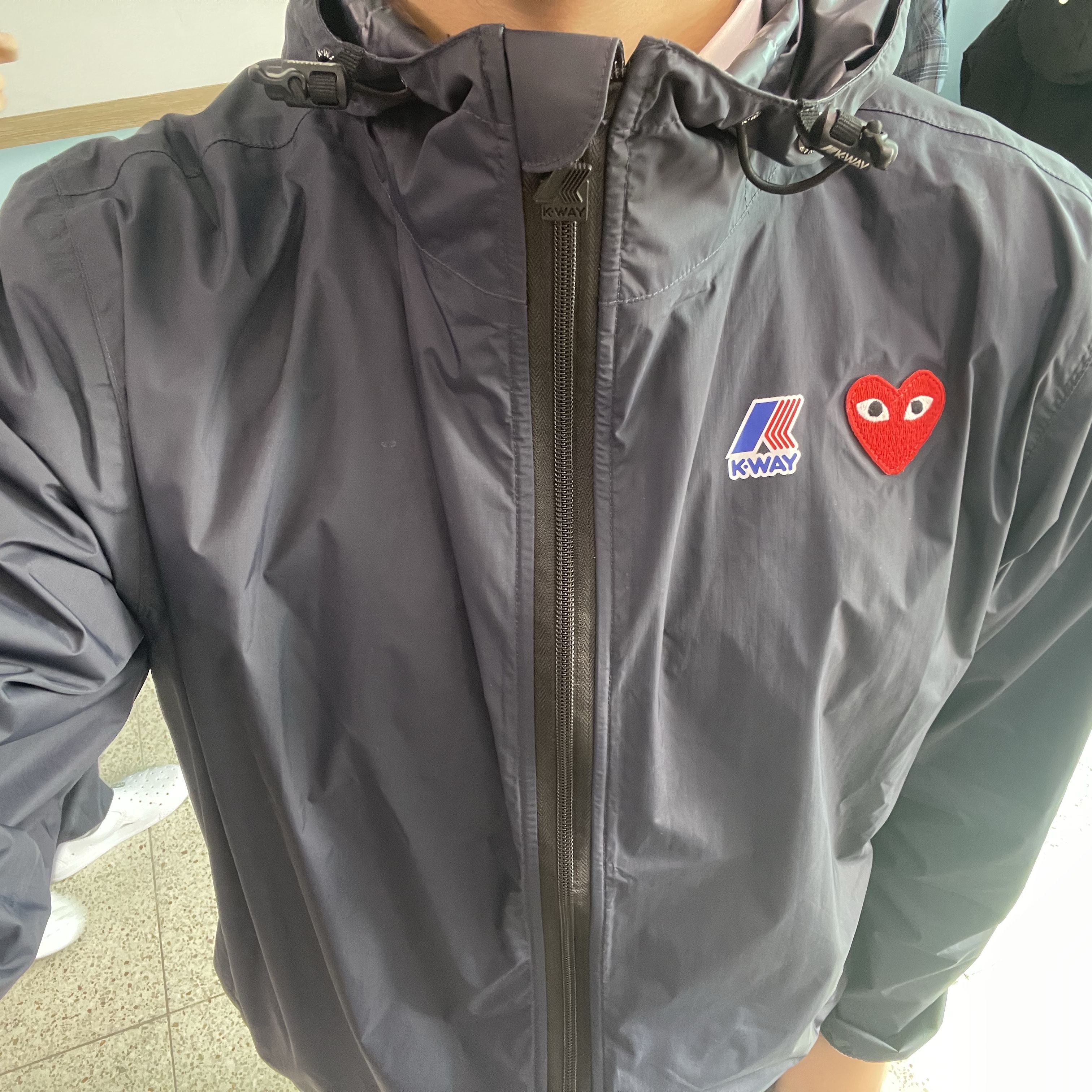 Play Comme des Garcons x K-Way Full Zip Jacket Navy 착용 스타일