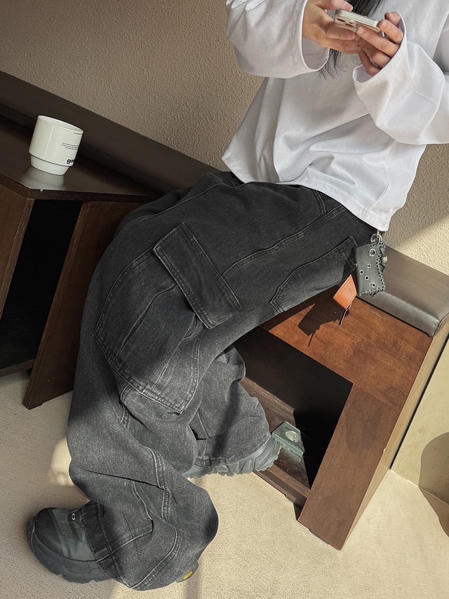 Oakley Light Breathe Triple Black, Y-3 Dad Cap Black 착용 스타일 - 5