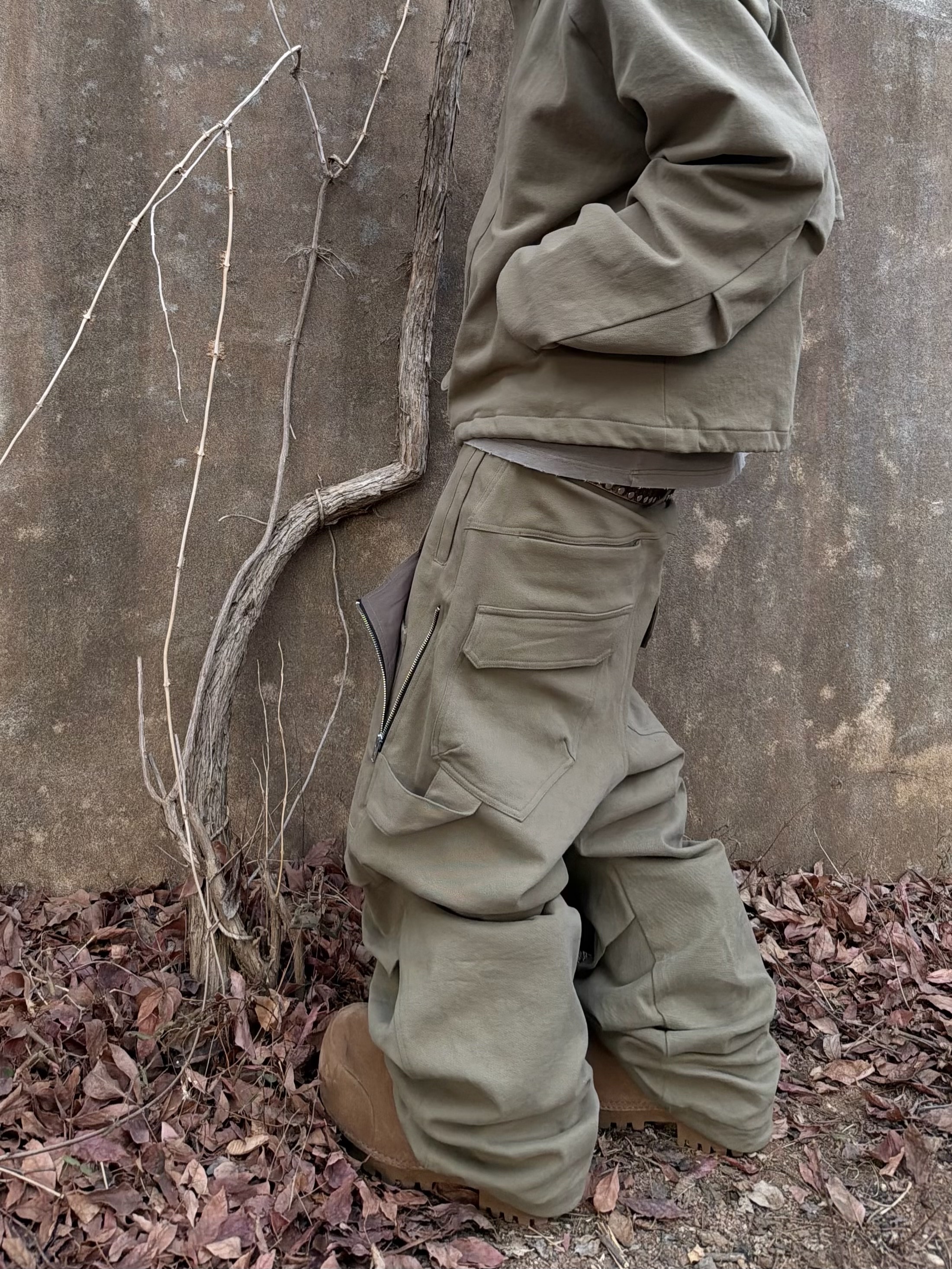 Kamien Ground Shell Moleskin Jacket Light Olive, Kamien Ground Moleskin Pants Light Olive 착용 스타일 - 5