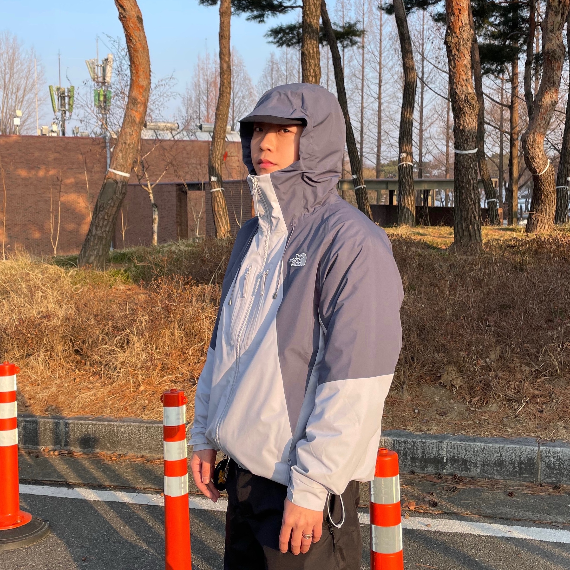 The North Face Montera Jacket Dark Shadow - 26SS 착용 스타일 - 2