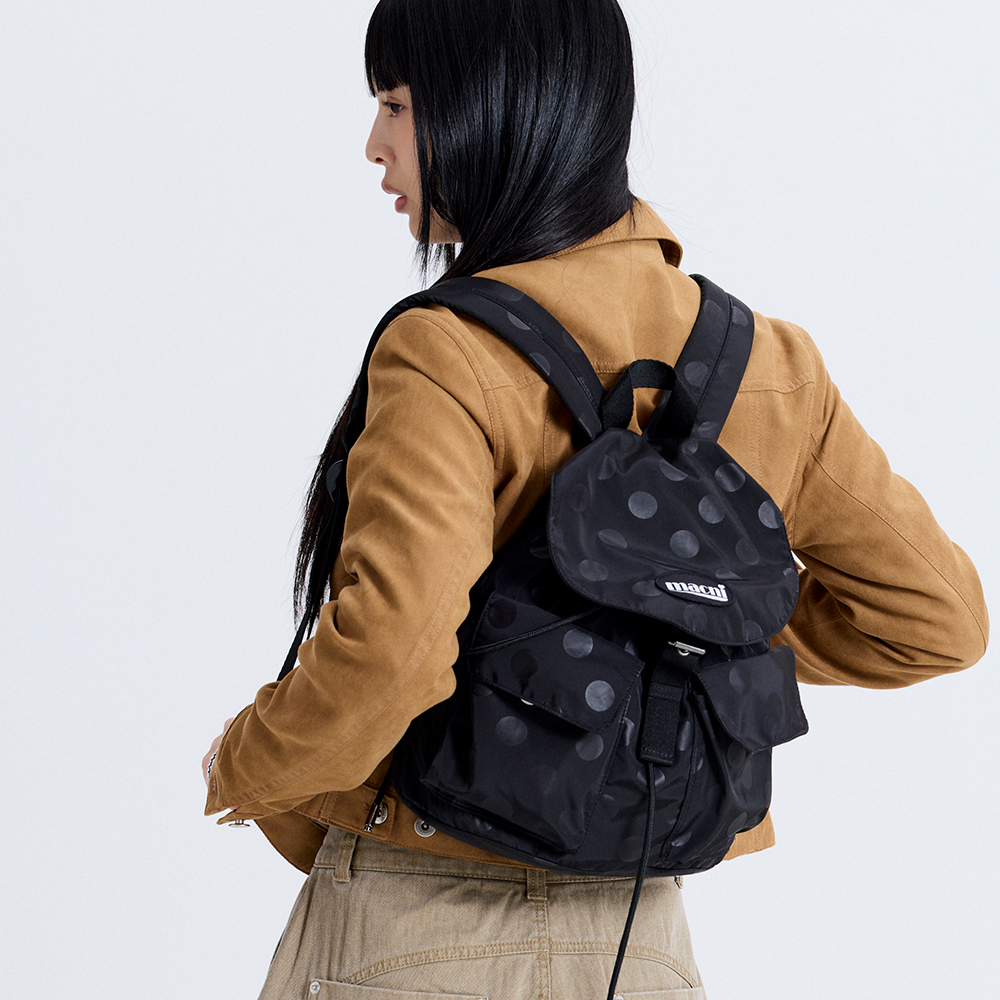마크니 폴카 도트 플랩 백팩 블랙(MACNI Polka Dot Flap Backpack Black) - 3