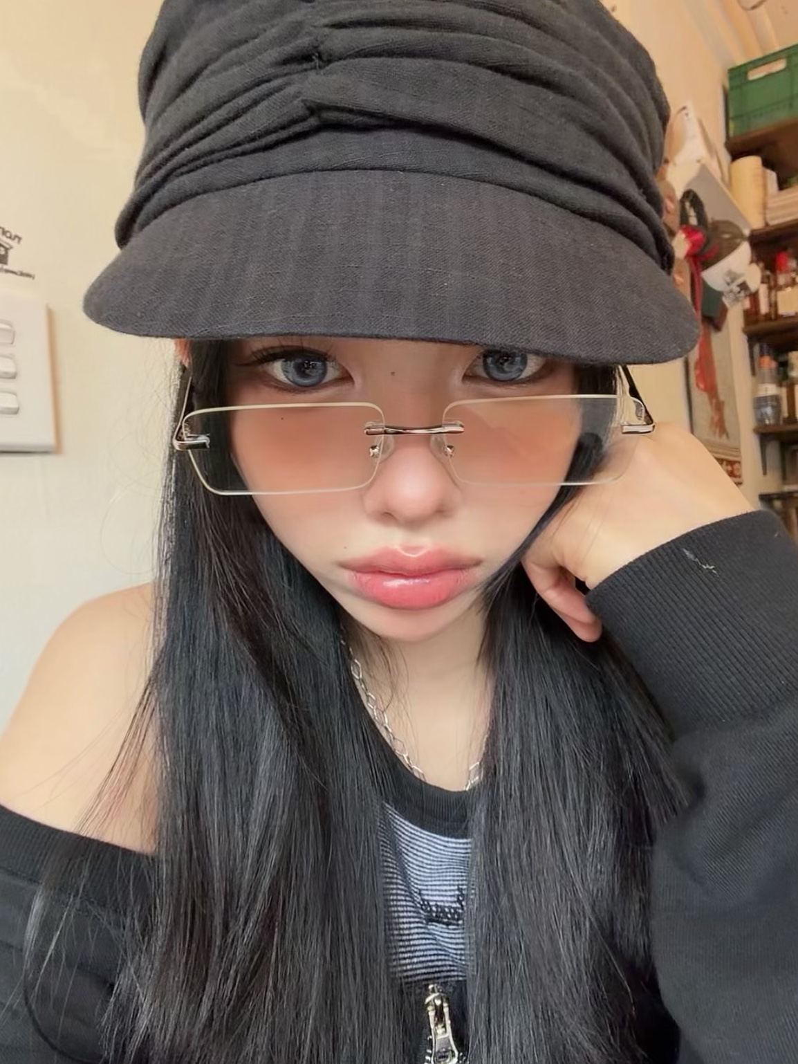 COYSEIO Knot Shirring Cap Black 착용 스타일 - 1