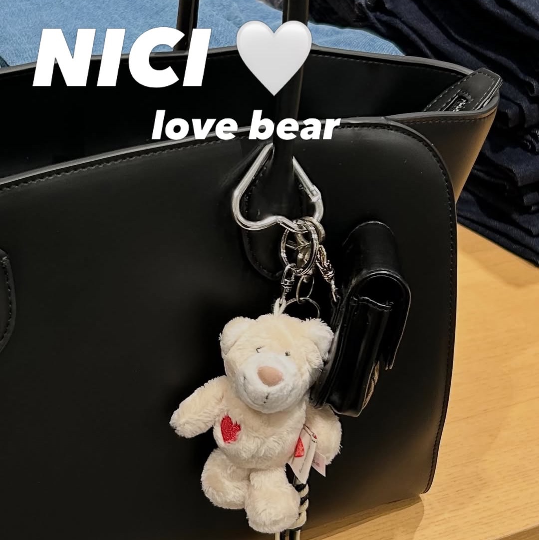 [KREAM 단독] NICI Love bear cream 10cm bb 착용 스타일