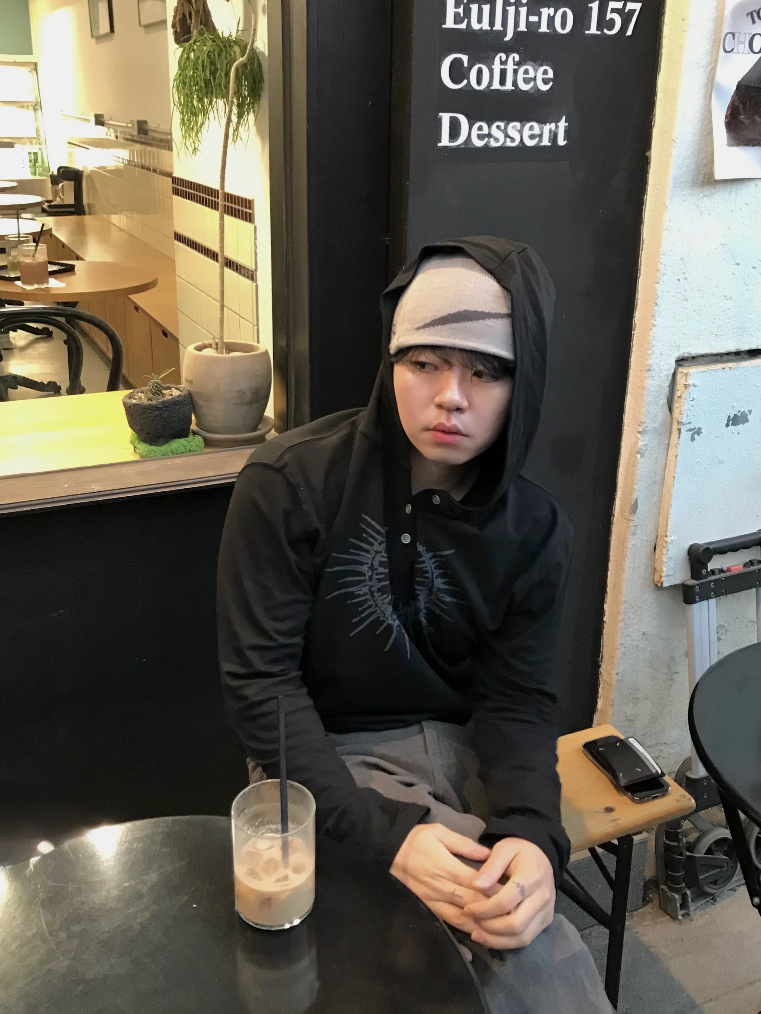 BLR Curved Logo Beanie Black/Gray, BLR Curved Logo Beanie Grey 착용 스타일 - 7