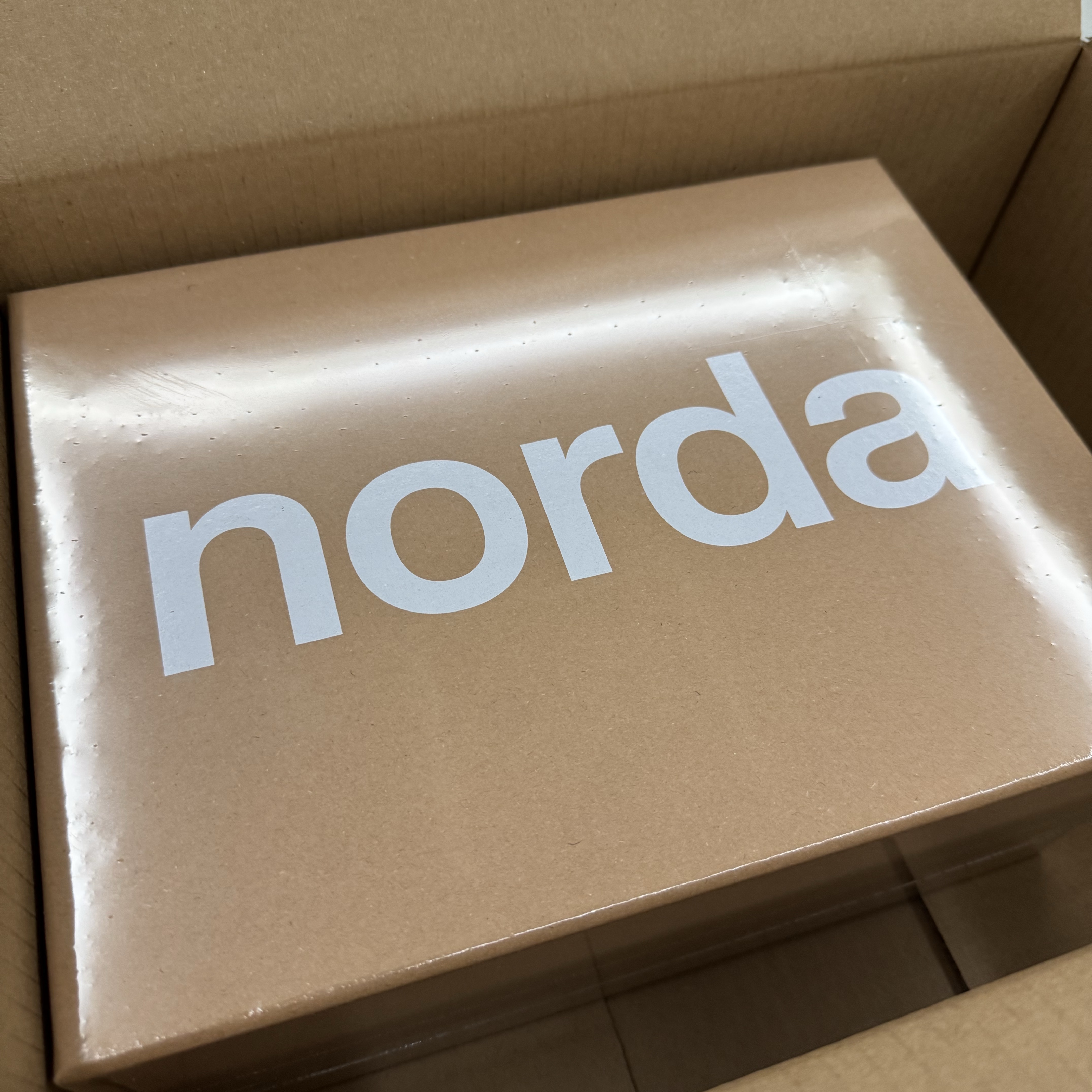 (W) Norda 001/A Cinder 착용 스타일 - 1