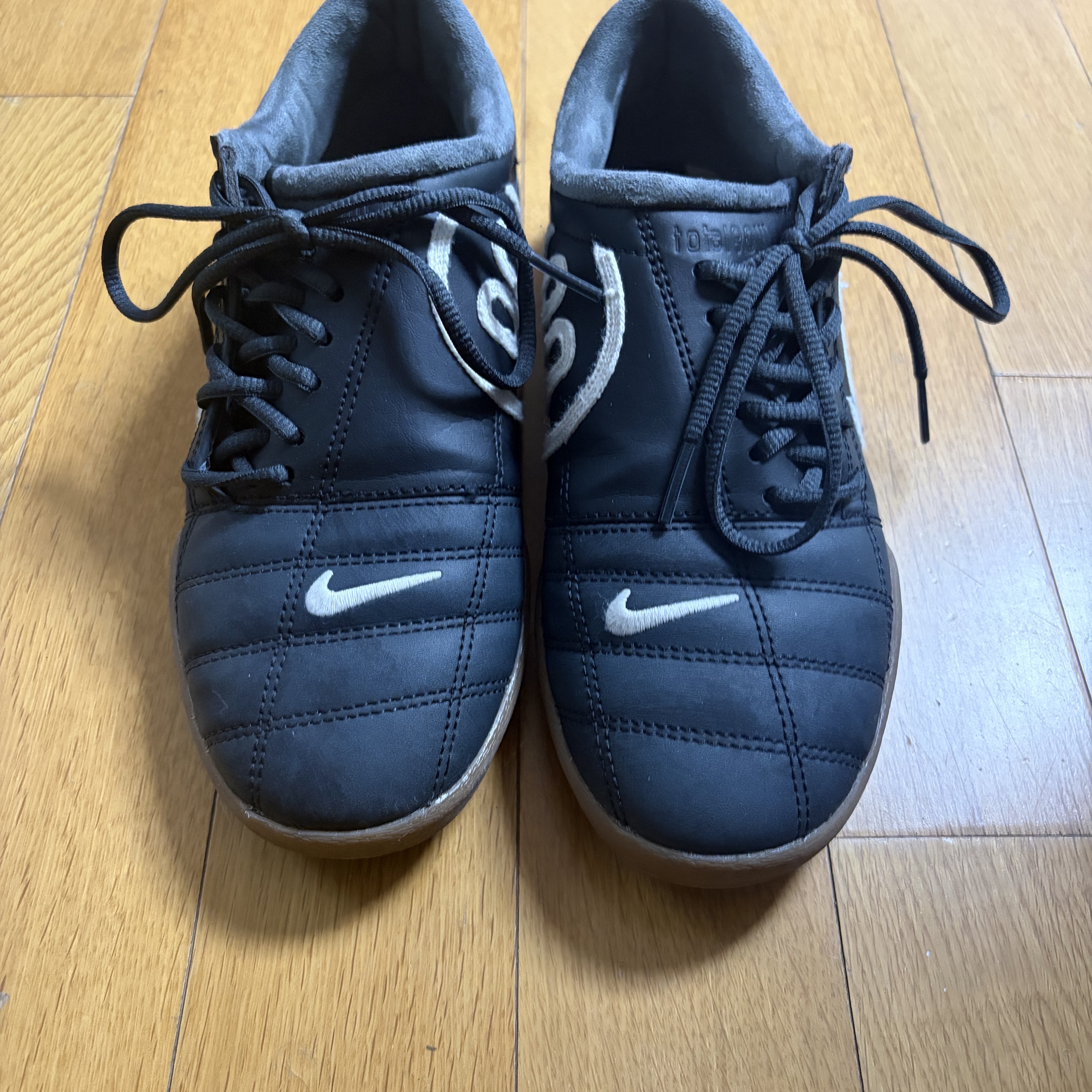 (W) Nike Total 90 III SP Black Gum Dark Brown 착용 스타일