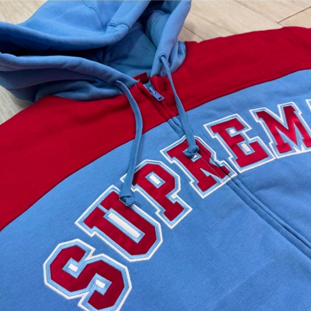 Supreme Filled Zip Up Hooded Sweatshirt Light Blue - 26SS 착용 스타일 - 3