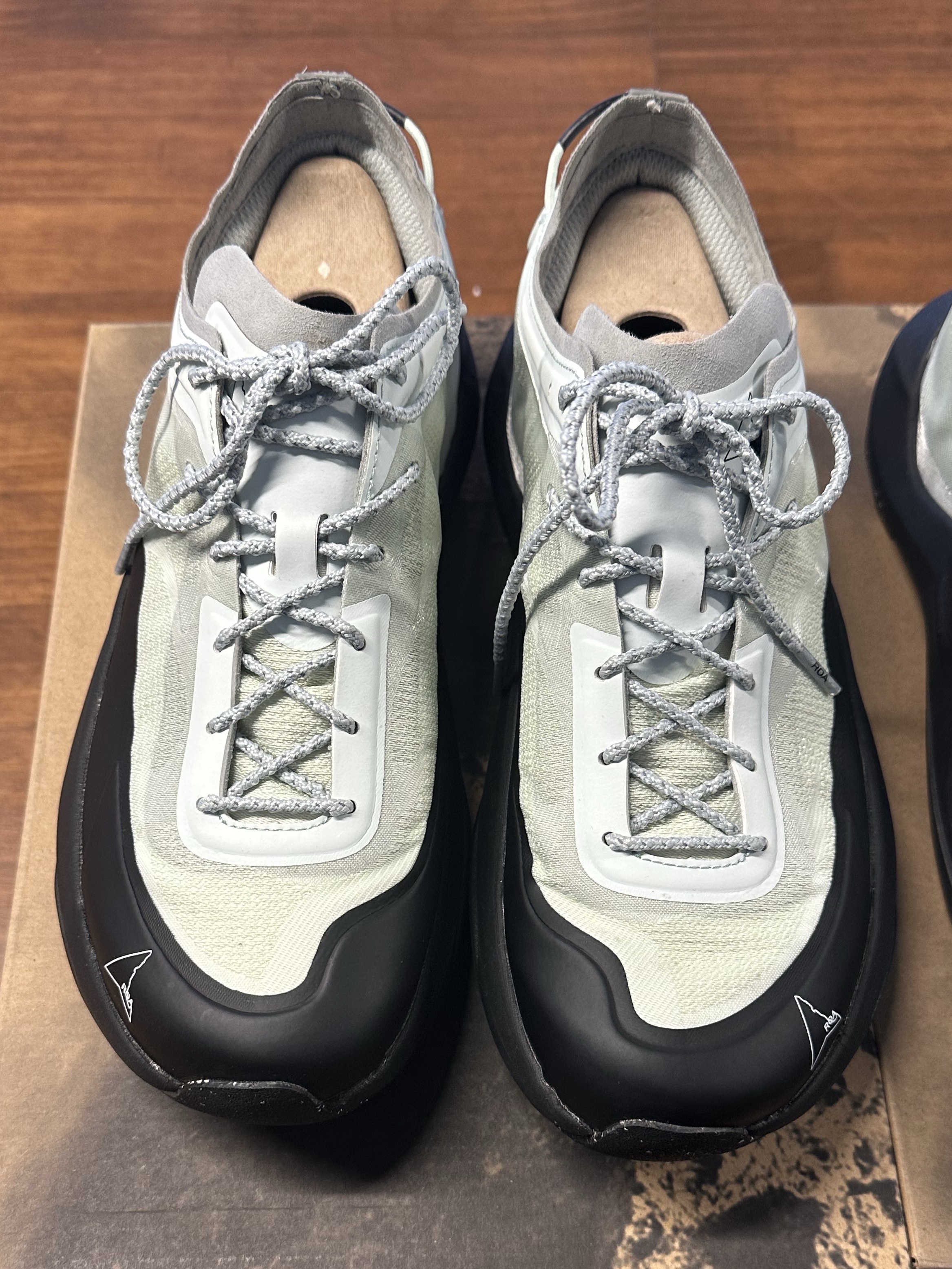 Roa Sella Frosted Mint Black 착용 스타일 - 1