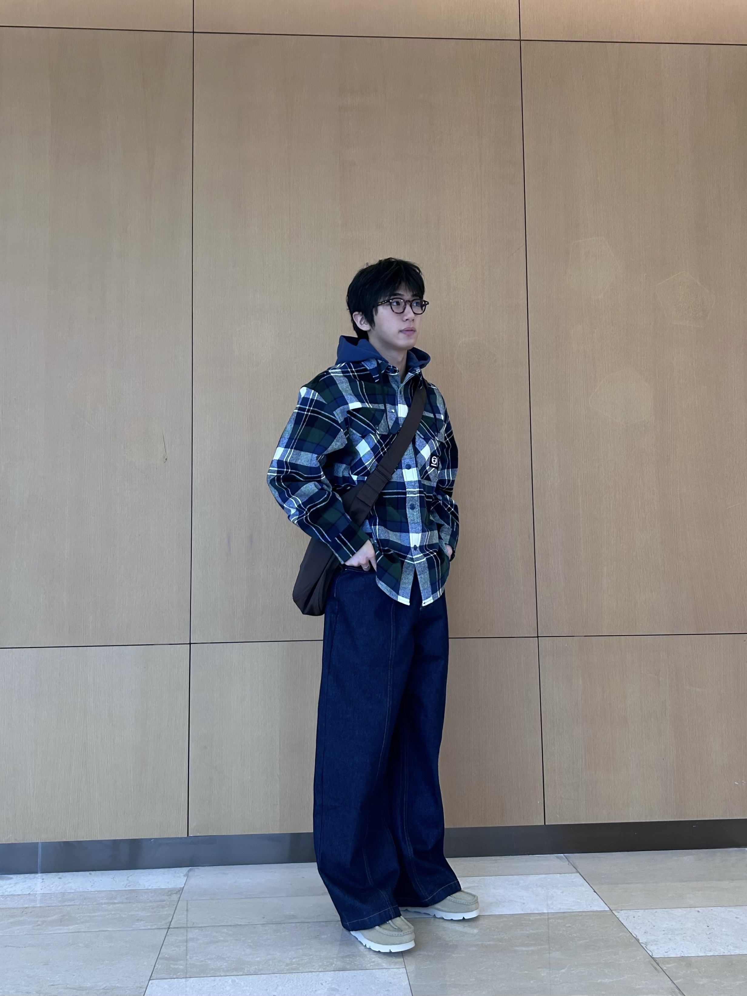 [KREAM 단독] About:Blank Wide Leg Felled Denim Raw Indigo - 26SS 착용 스타일 - 4