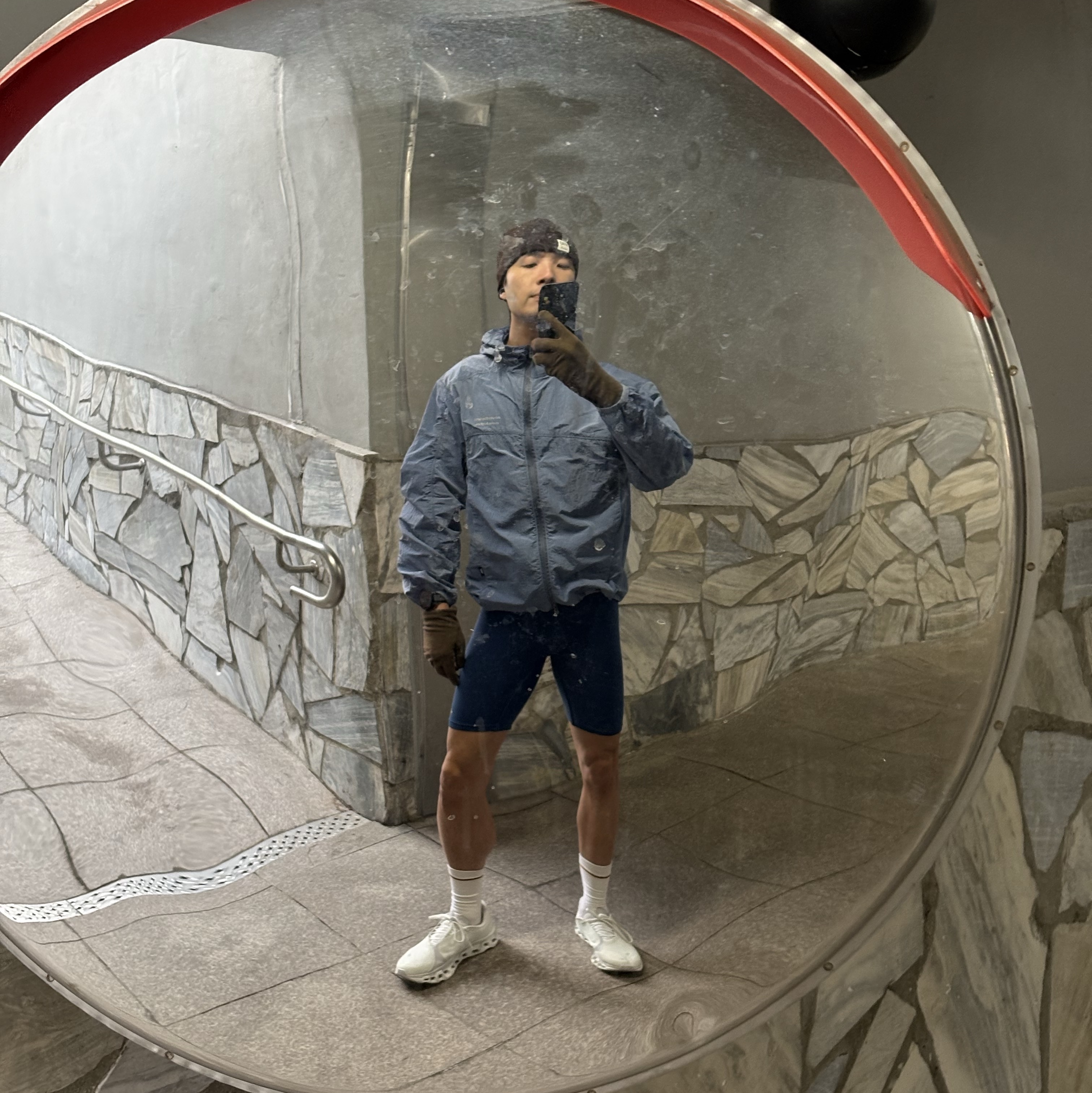 On Running x Post Archive Faction (Paf) Cloudmonster 2 Vapor Frost, Tracksmith Turnover Half Unlined Tights Black 착용 스타일 - 1