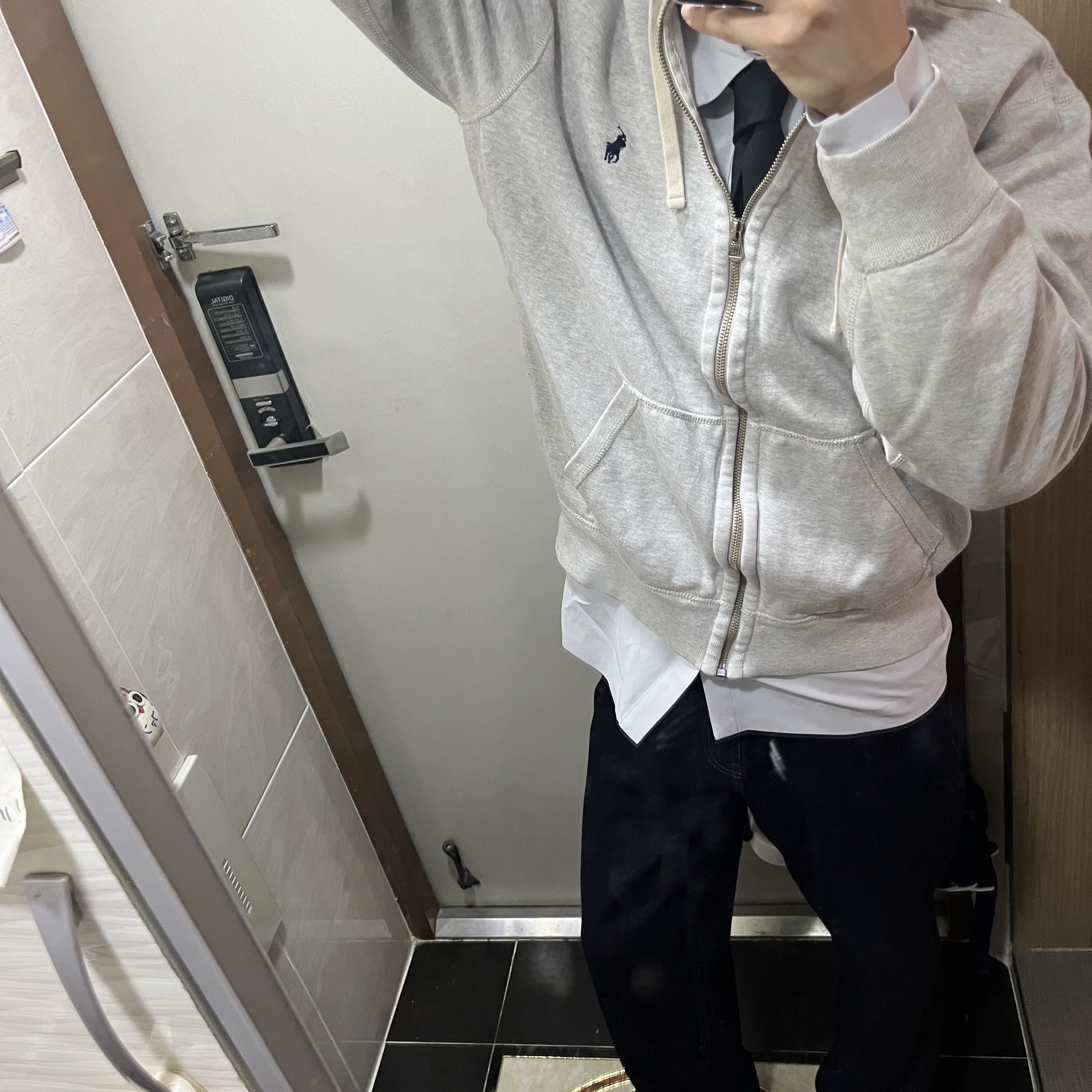 Arc'teryx Skyline LS Shirts Black, [20% 적립] Polo Ralph Lauren Women Oversized Fleece Zipper Graphic Hoodie Grey - 24FW 착용 스타일