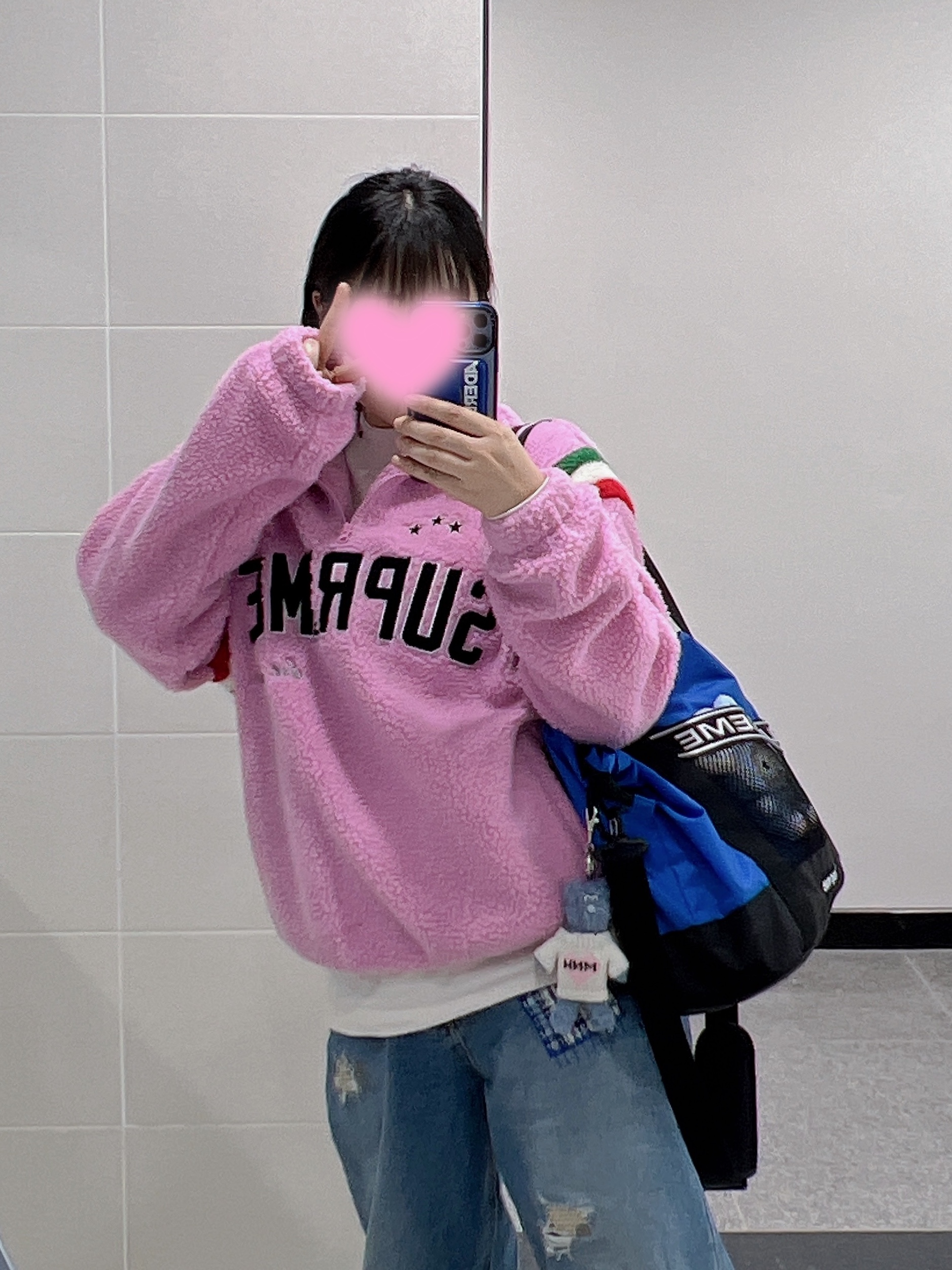 Supreme Arc Half Zip Fleece Pullover Pink - 23FW, Supreme Tote Bag Blue - 23FW 착용 스타일 - 1