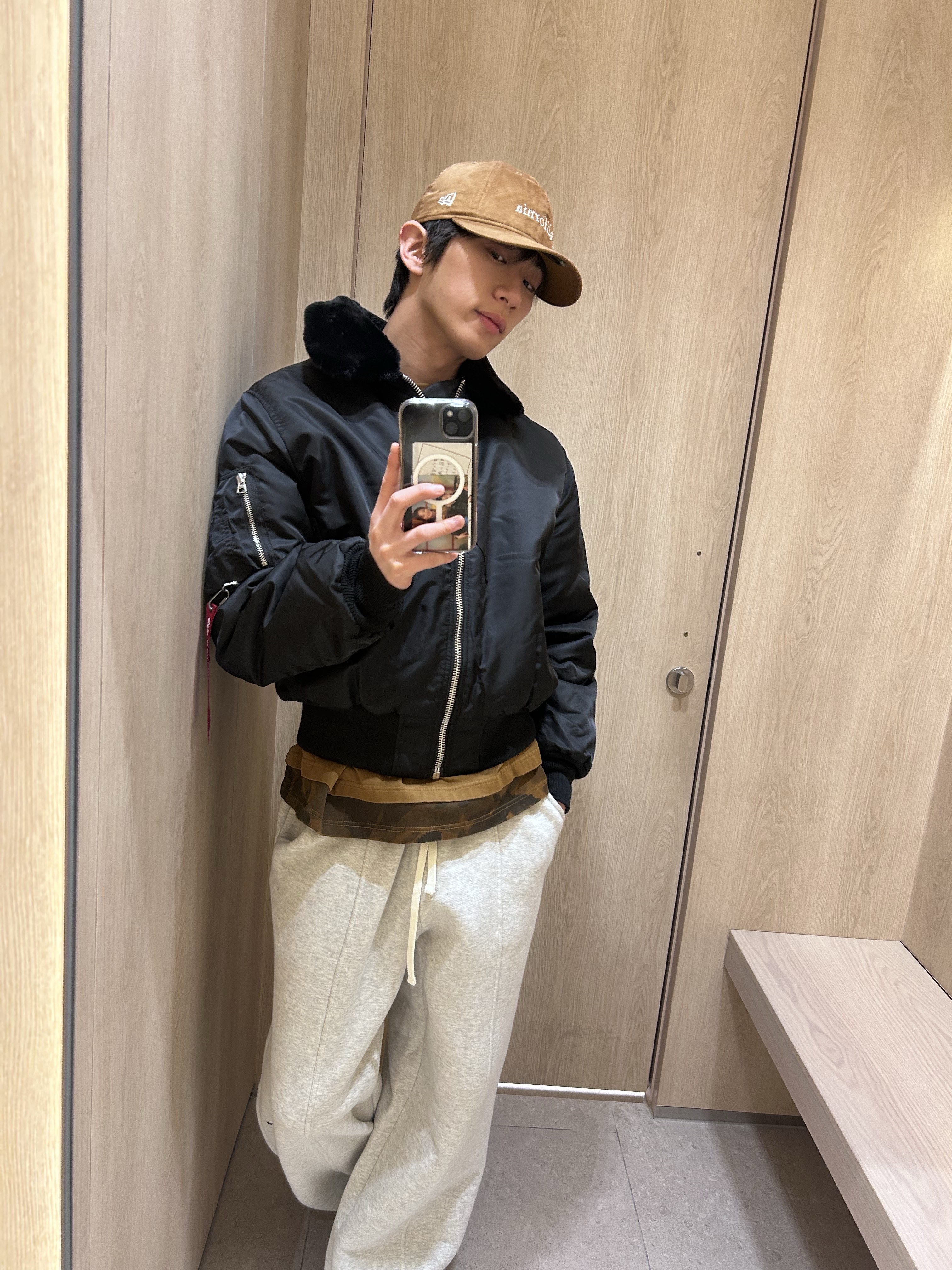 Mastermind x Alpha Industries B-15 Flight Jacket Reversible Black - 26SS 착용 스타일 - 4