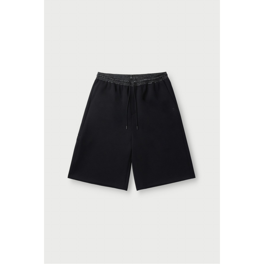 이로 비브리오 밴딩 배색 롱 버뮤다 쇼츠 블랙(IRO Vibrio Banding Color-Block Long Bermuda Shorts Black) - 2