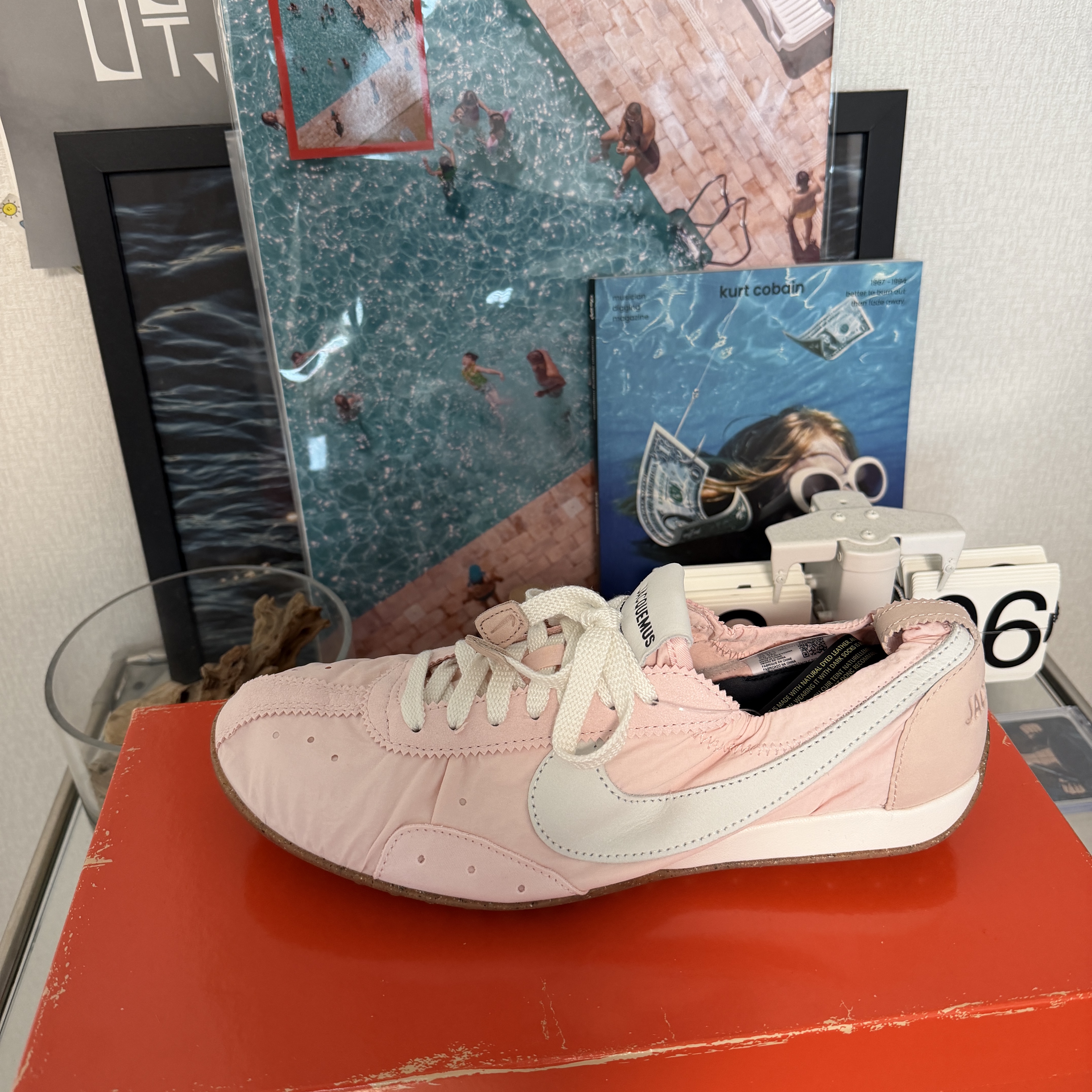 Nike x Jacquemus Moon Shoe SP Aluminum Pink Sail 착용 스타일