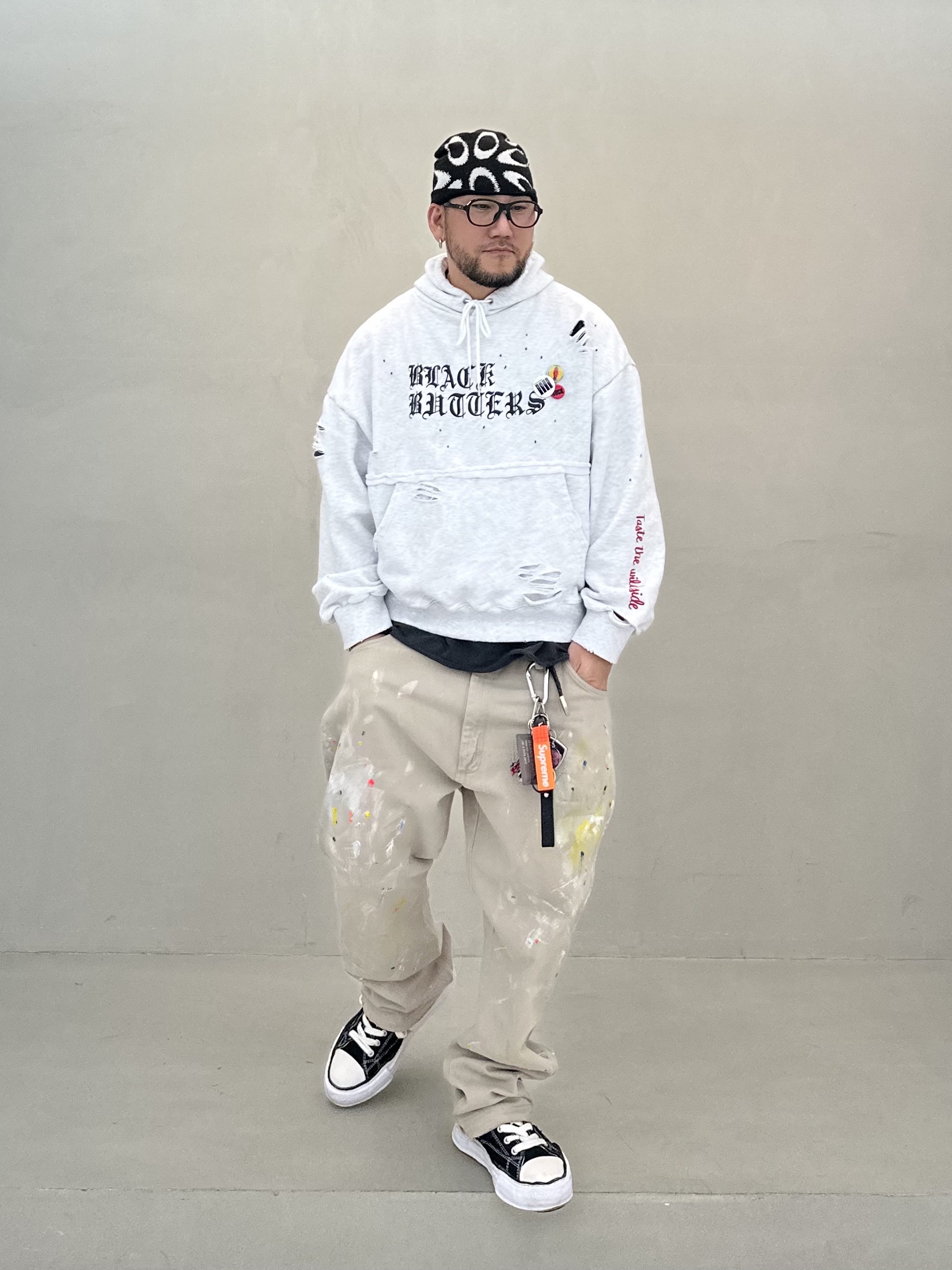 Oakley Ellipse Graphic Beanie Black White, Maison Mihara Yasuhiro Peterson OG Sole Canvas Low Sneakers Black 착용 스타일 - 7