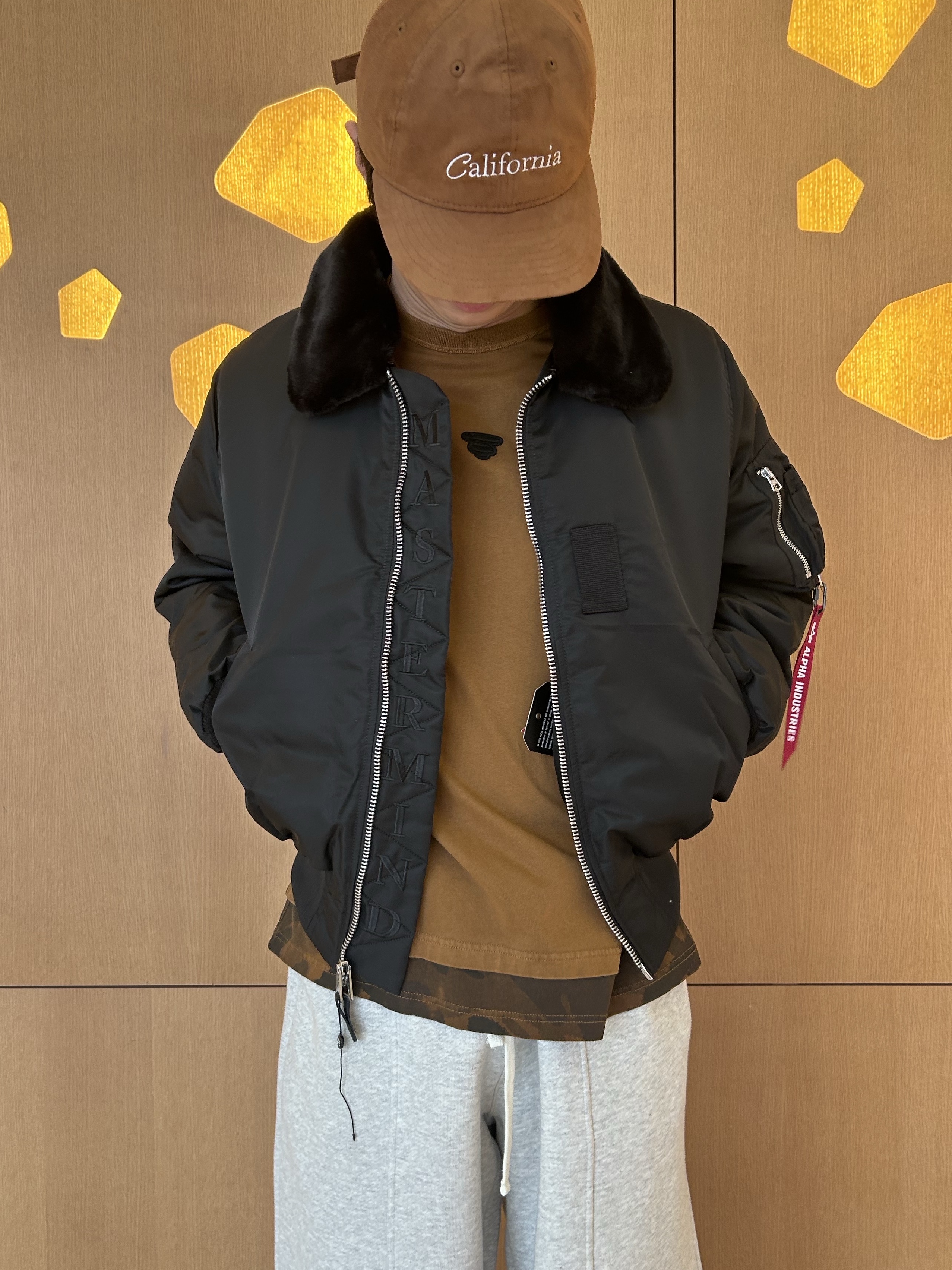 AAPE Fancy Main Long Tee Light Brown - 25FW 착용 스타일 - 1