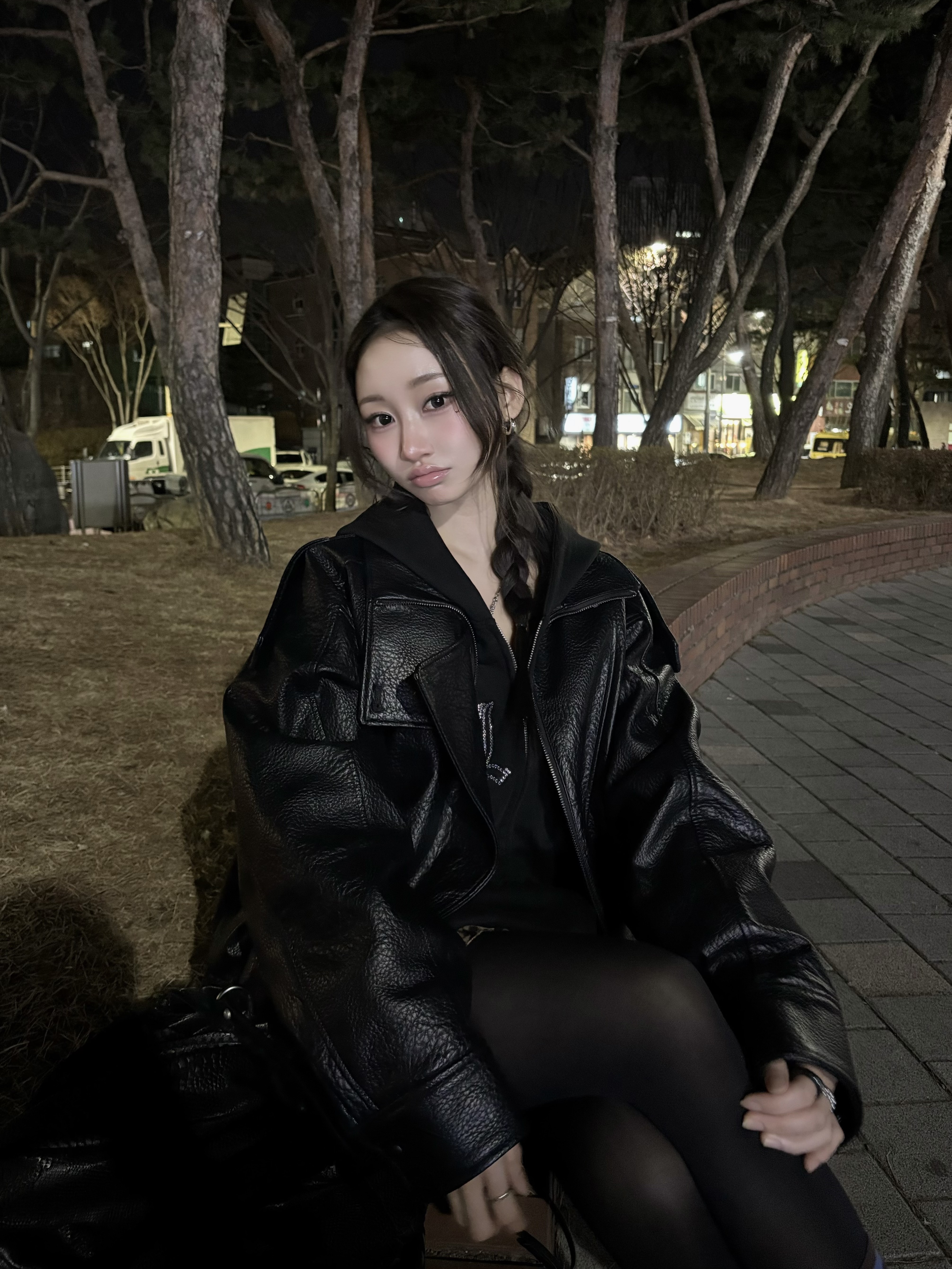 Zara Faux Leather Jacket Black 착용 스타일 - 1
