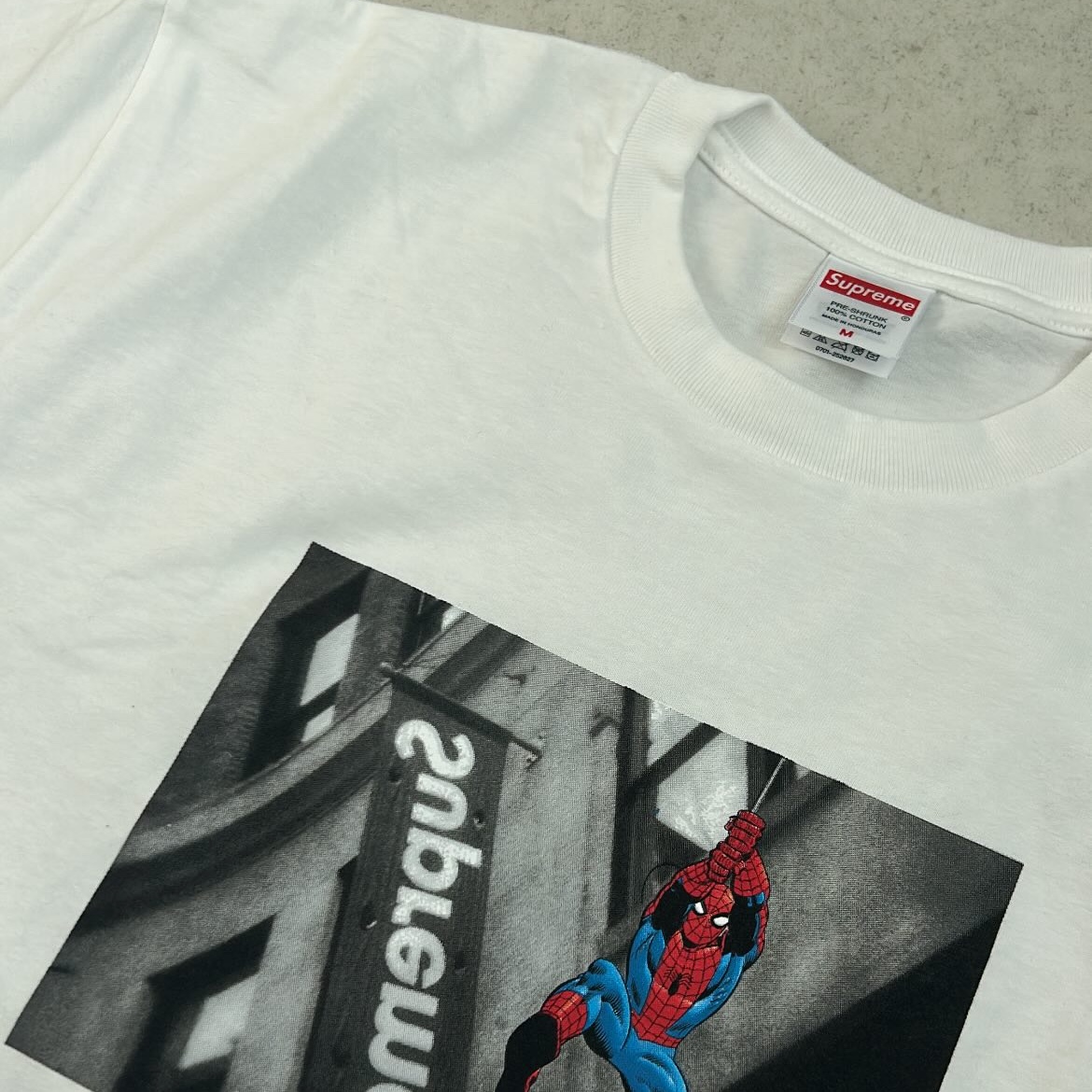 Supreme x Spider-Man T-Shirt White - 26SS 착용 스타일