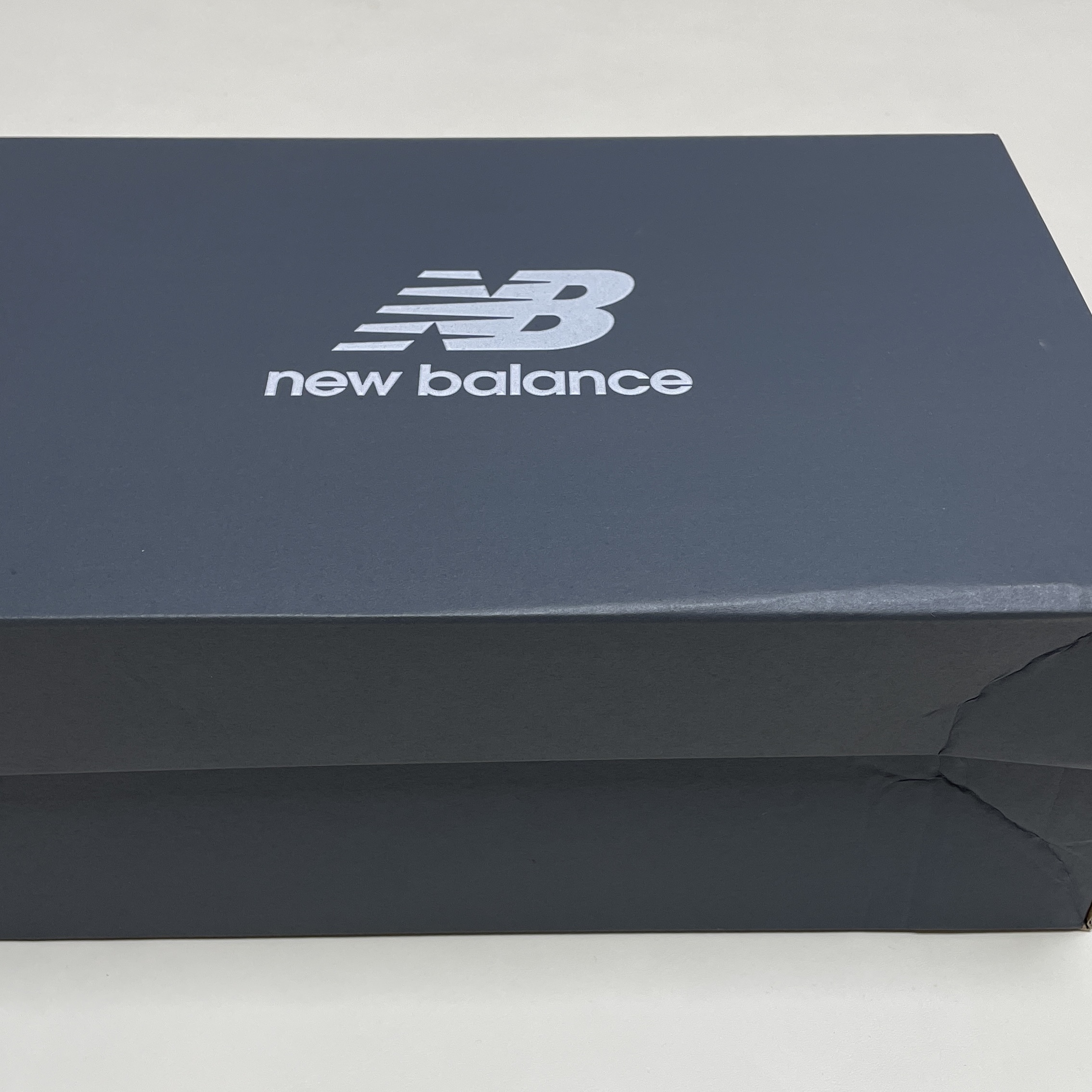 New Balance 1906R Black Dark Silver Metalic 착용 스타일