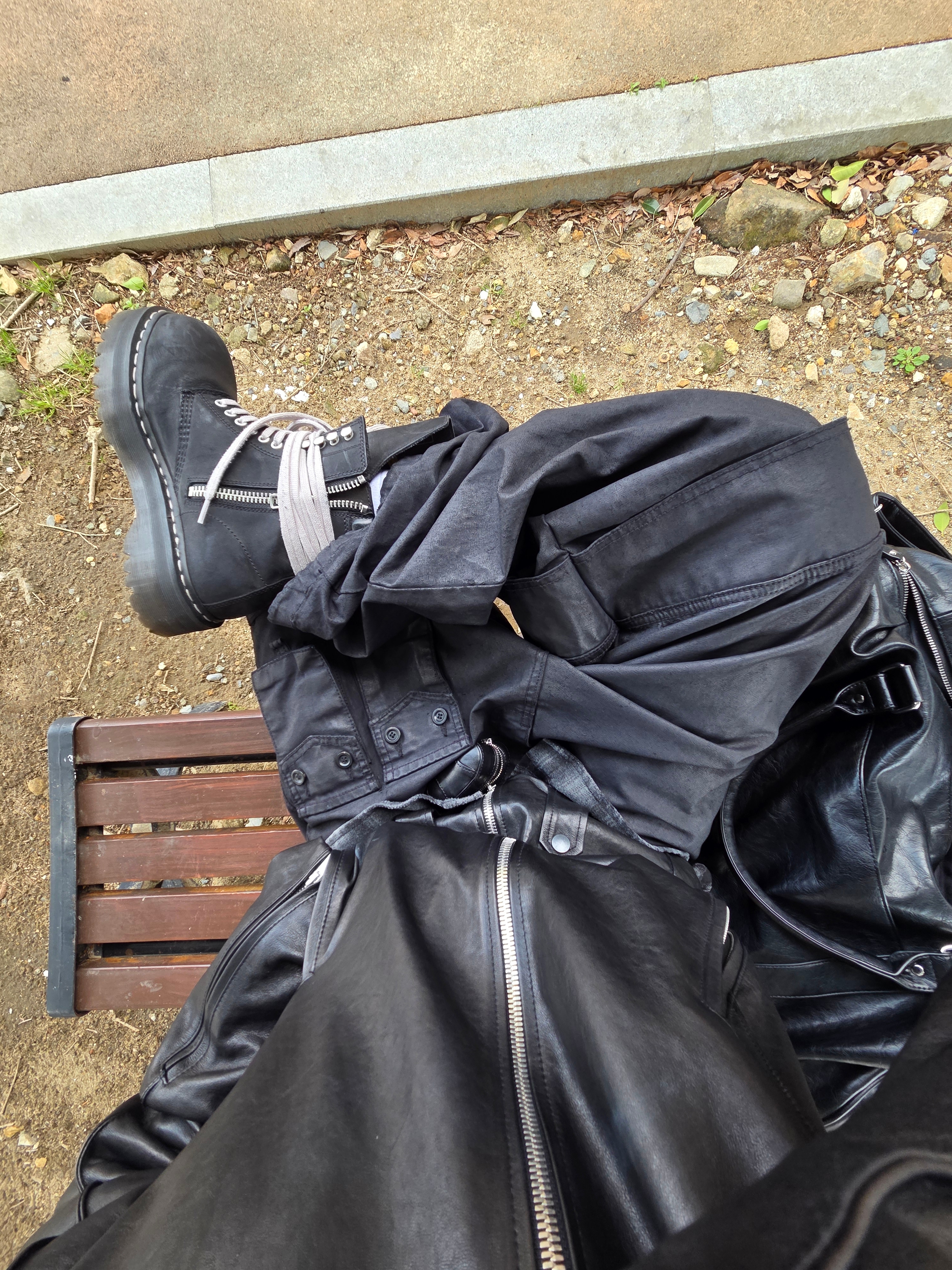 Haleine Leather Asymmetric Biker Jacket Black (WJ301) 착용 스타일 - 5