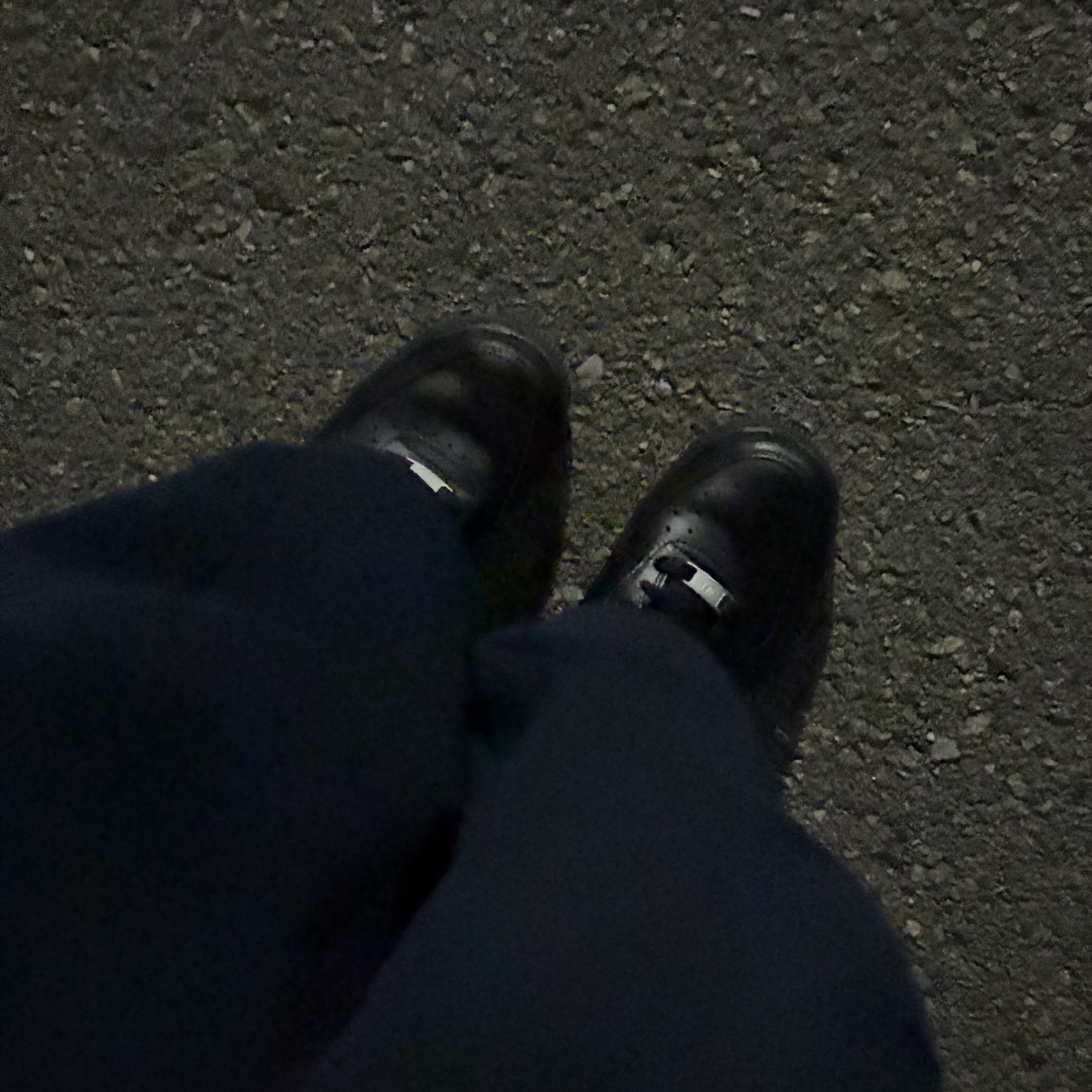 (W) Nike Air Force 1 '07 Low Triple Black 착용 스타일
