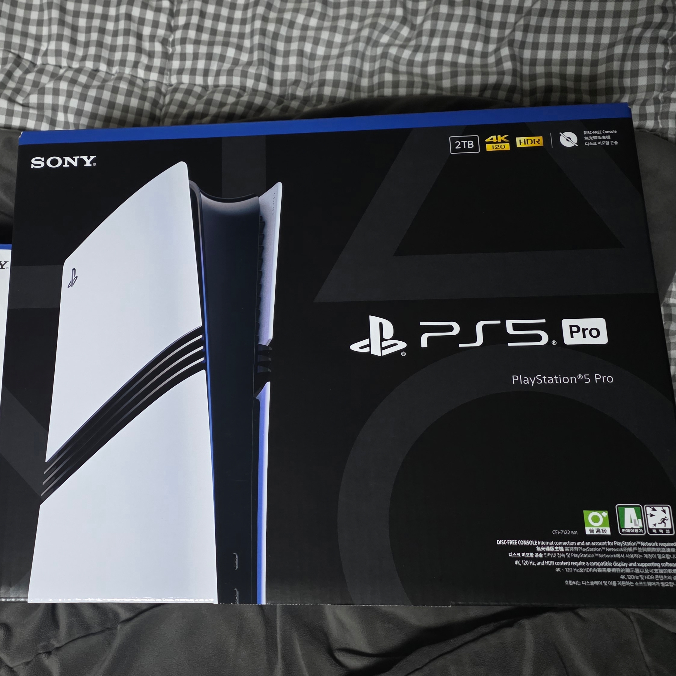 [7% 적립] PlayStation 5 Pro - 2TB 착용 스타일