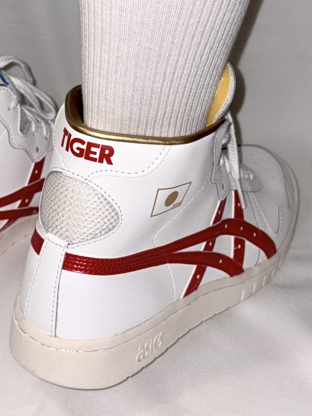 Asics Japan L Retro White Red, The First Slam Dunk One And Only Shohoku Starting Member Jeong Daeman 착용 스타일 - 3