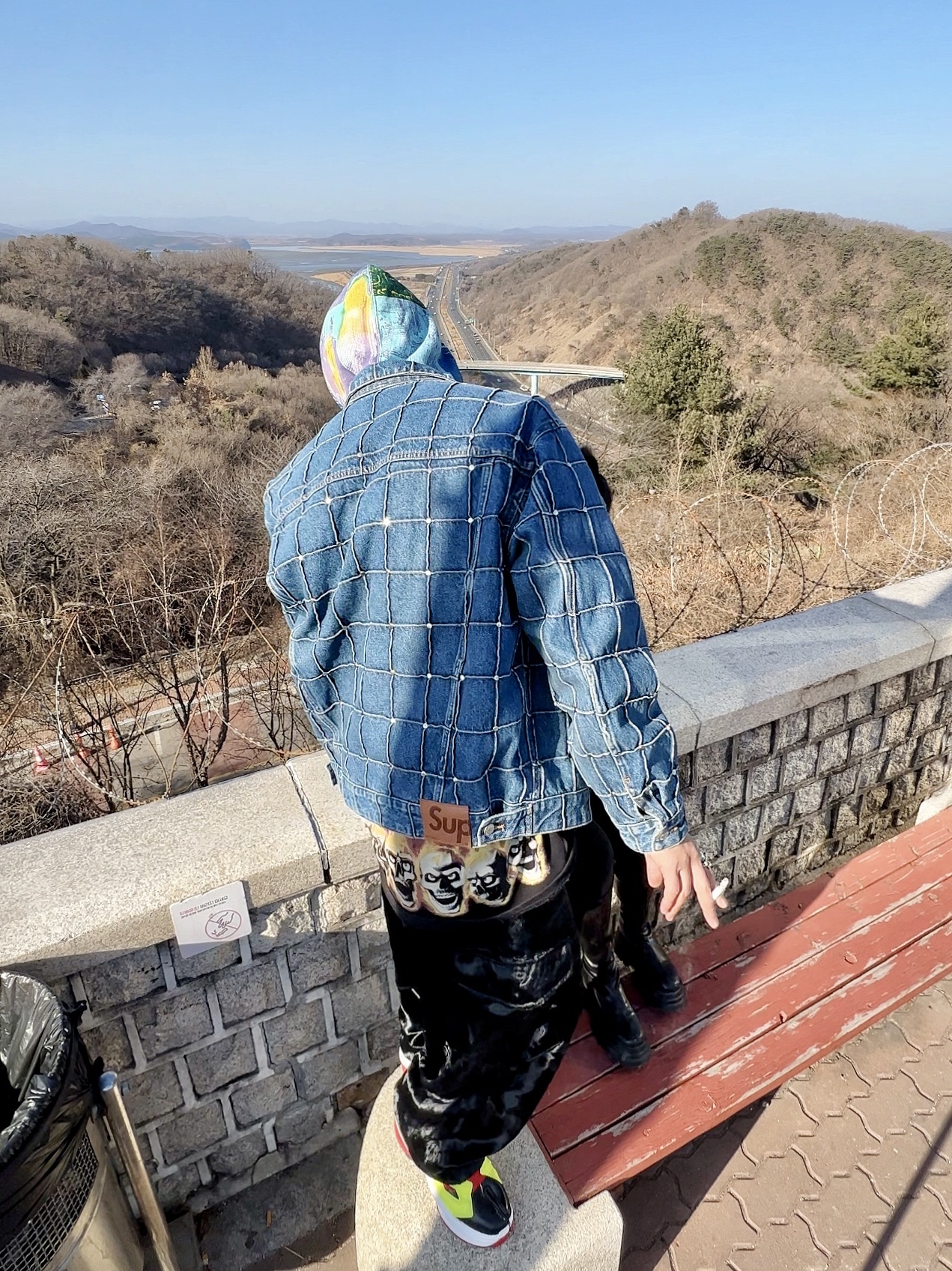 Supreme Miles Davis Hooded SweatShirt Blue - 20SS, Supreme Studded Seam Denim Trucker Jacket Blue - 25SS 착용 스타일 - 1