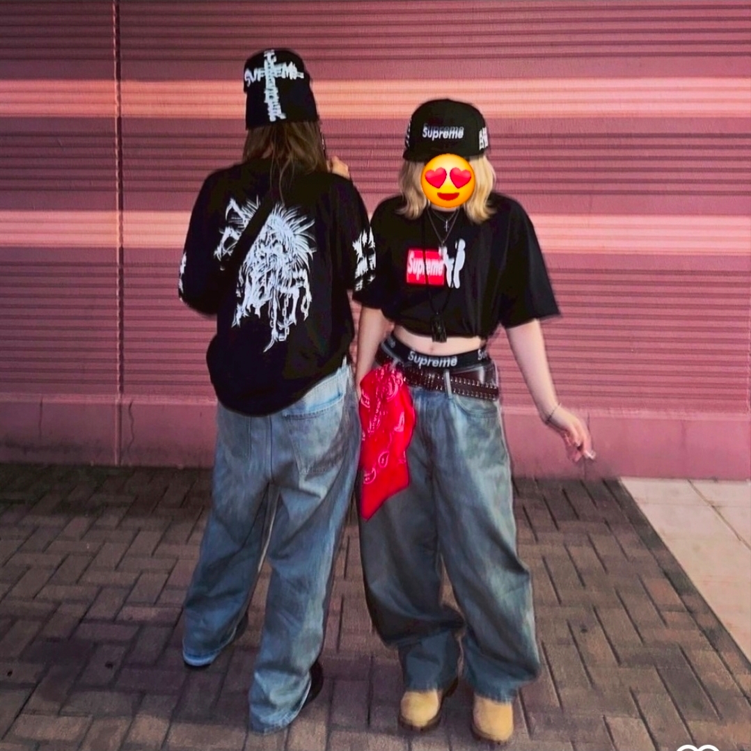 Supreme Stick T-Shirt Black - 25FW 착용 스타일 - 1