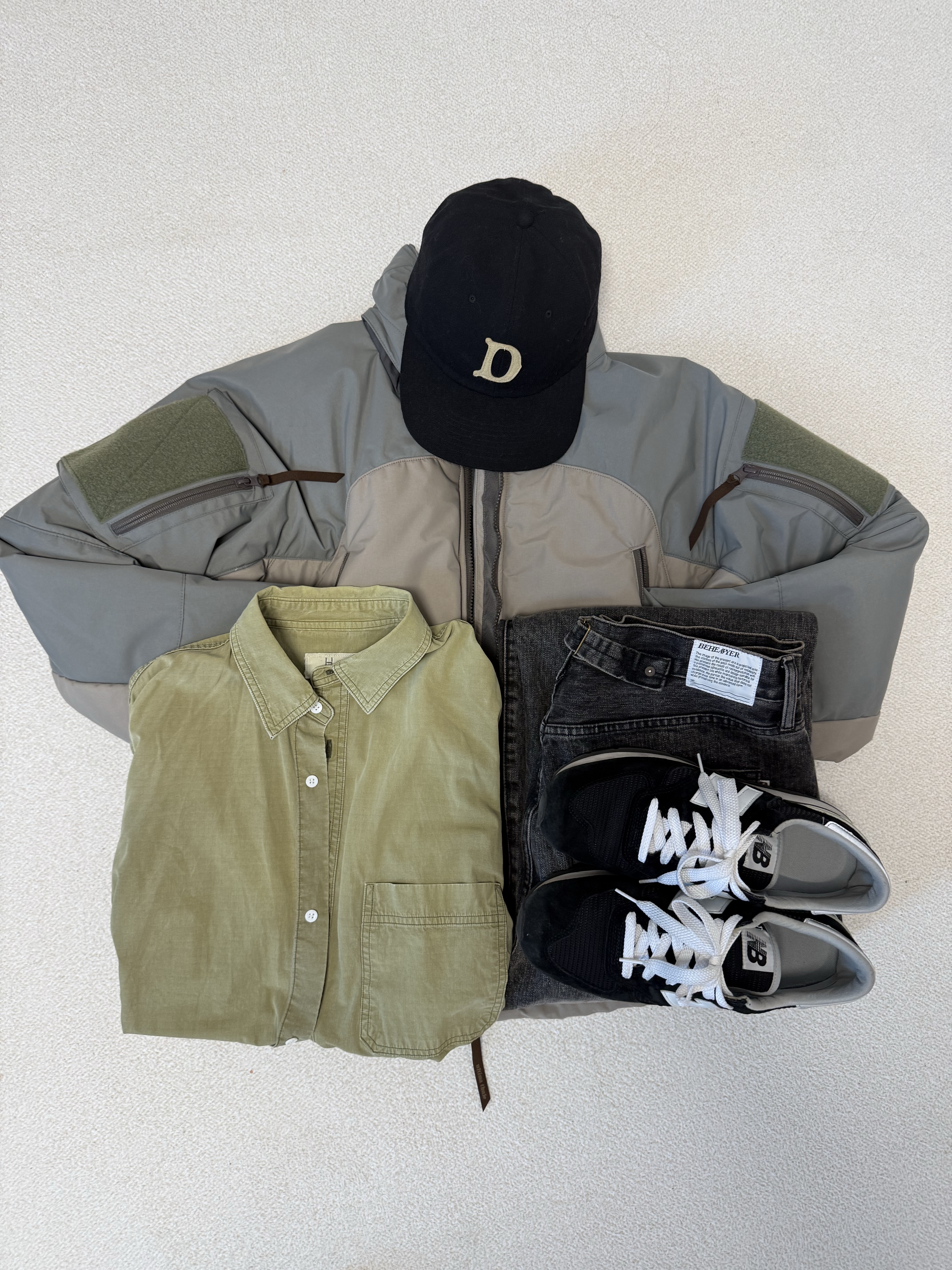 New Balance 990v1 Made in USA Black 착용 스타일 - 1