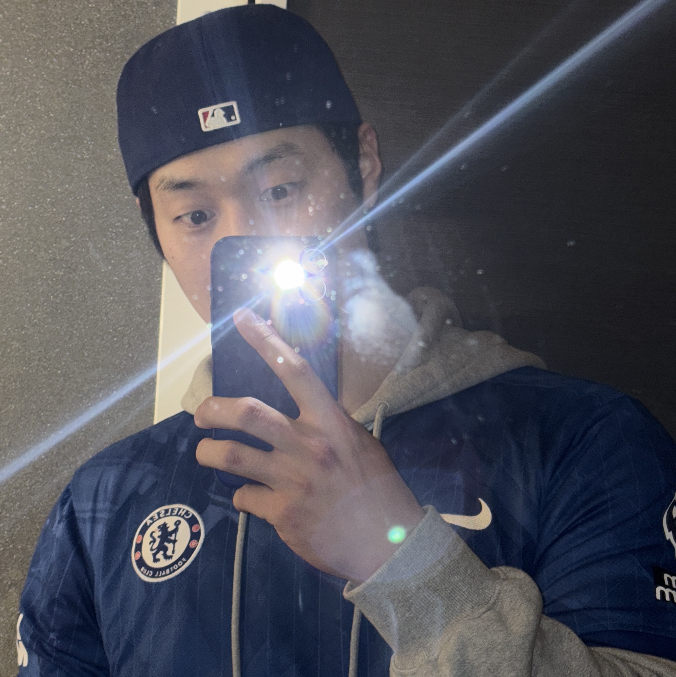 Nike Chelsea FC 2025/26 Stadium Home Dri-Fit Soccer Replica Jersey Rush Blue White (Non Marking Ver.) 착용 스타일 - 2