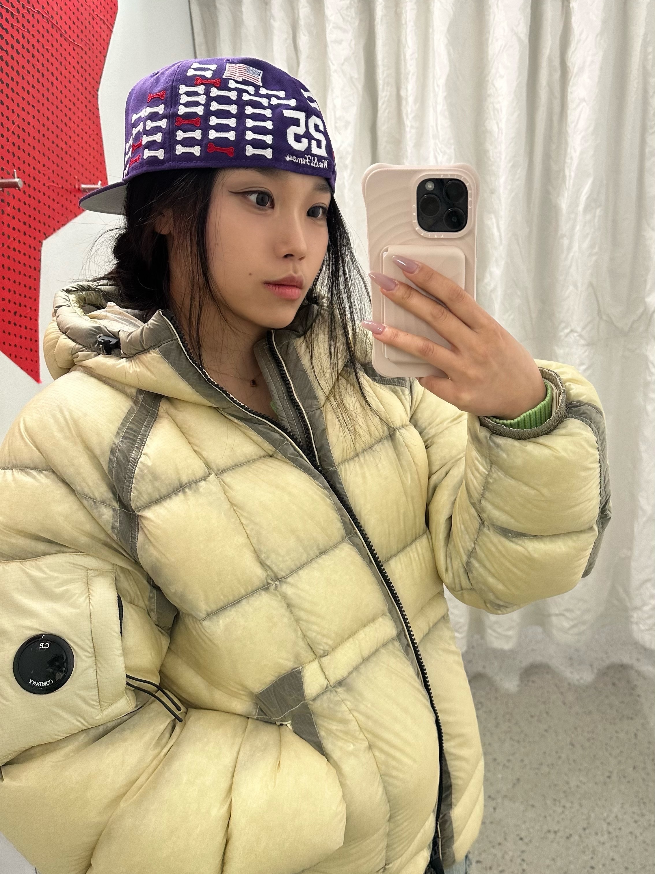C.P. Company D.D. Shell Hooded Down Jacket Pistachio Shell Beige - 25FW, Supreme Bones Box Logo New Era Purple - 25FW 착용 스타일