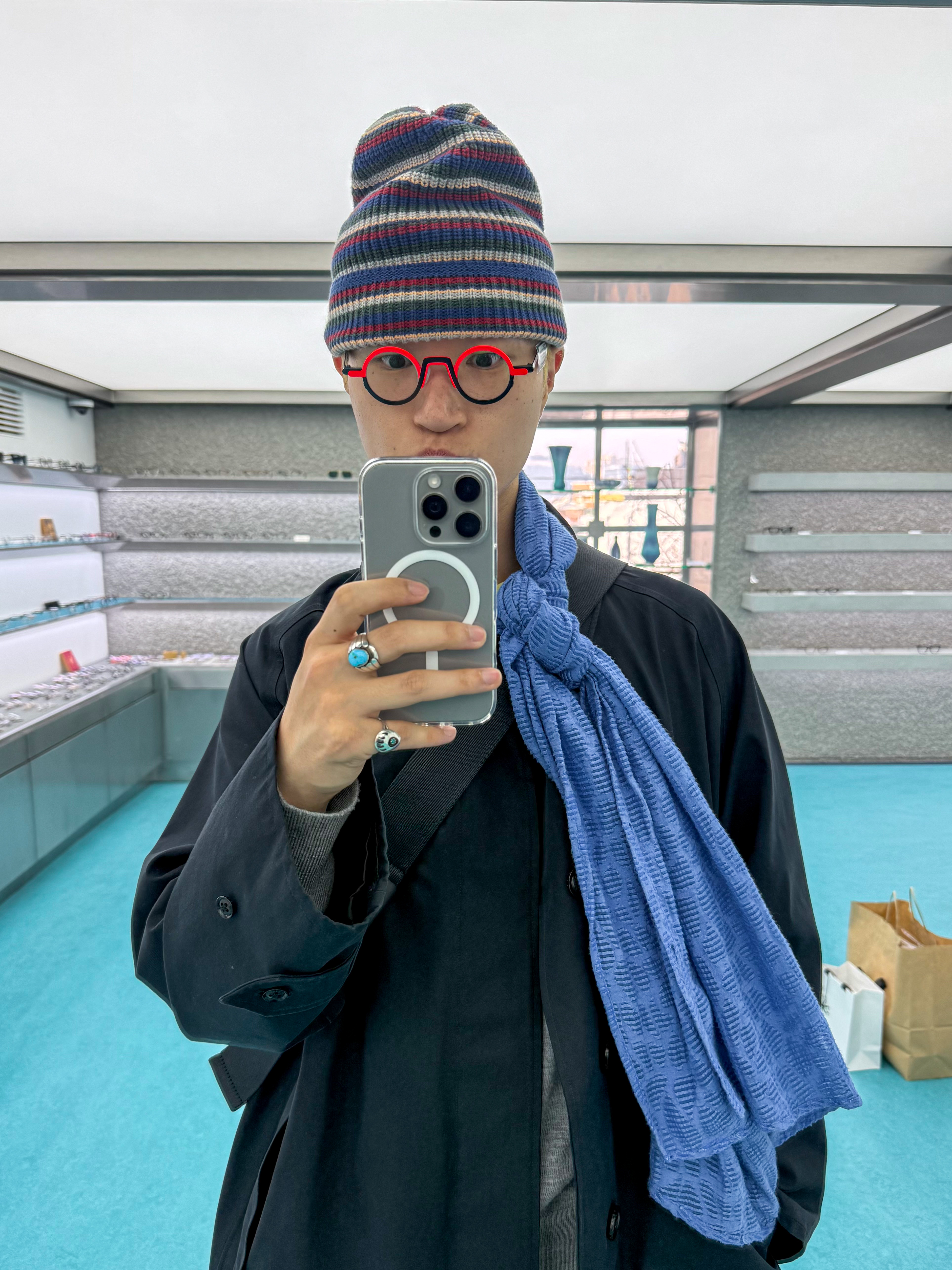 Khakis Harbor Beanie Red 착용 스타일 - 1
