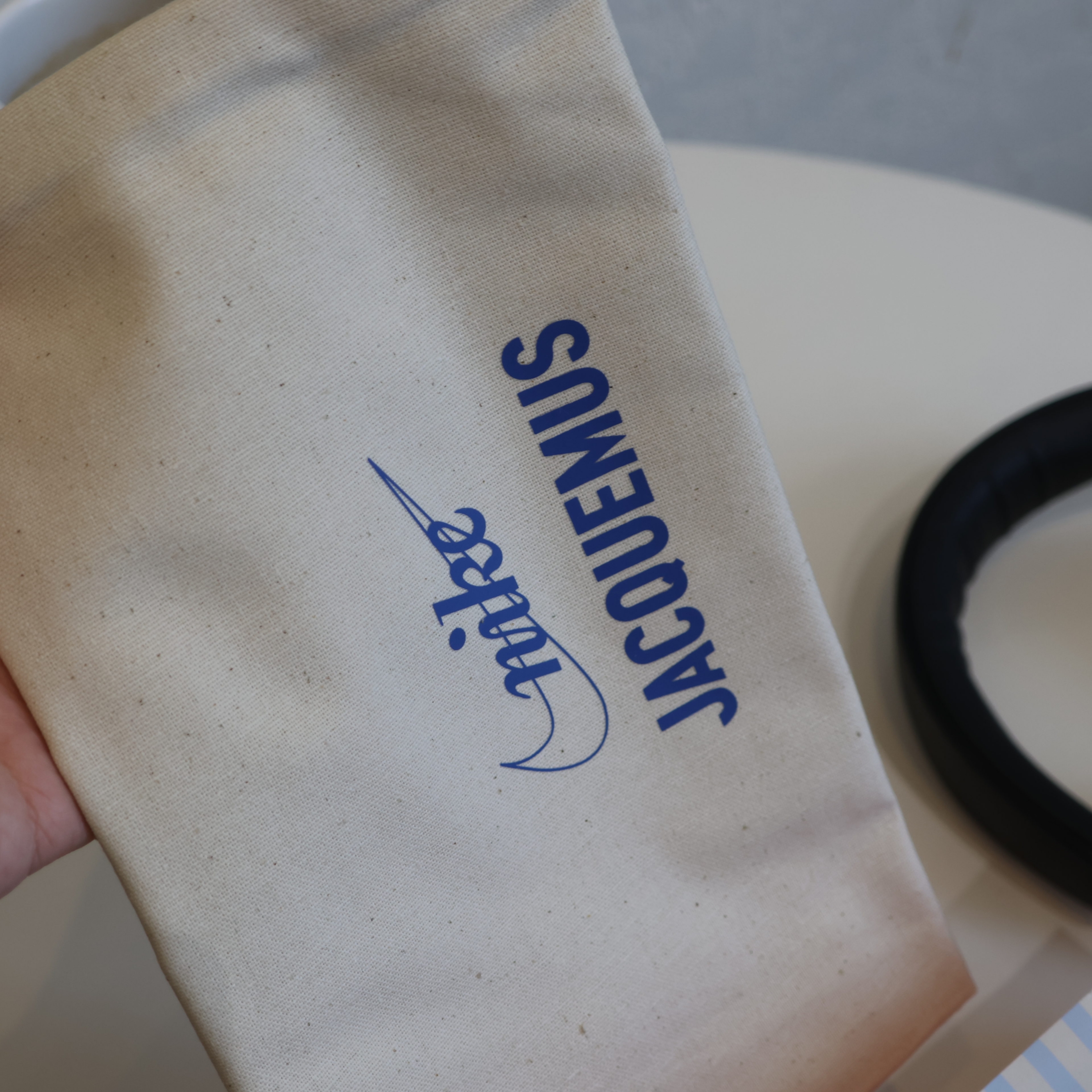 Nike x Jacquemus Moon Shoe SP Soft Pearl Sail 착용 스타일 - 2
