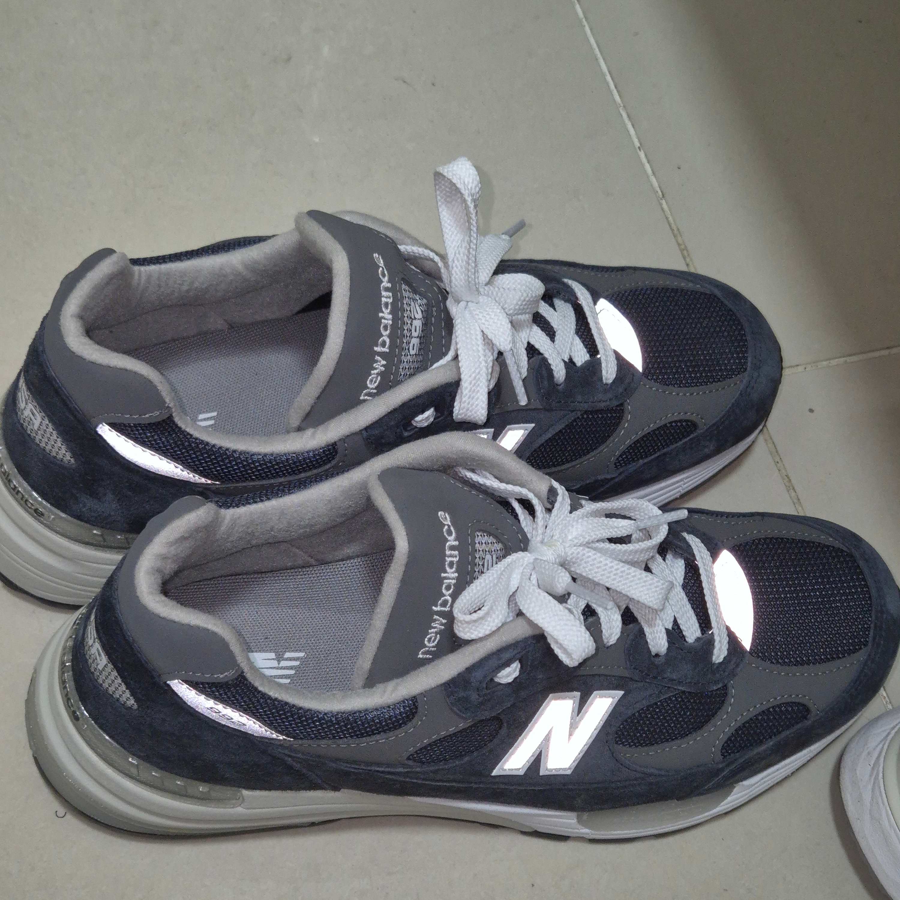 New Balance 992 Made in USA Core Navy 착용 스타일 - 2