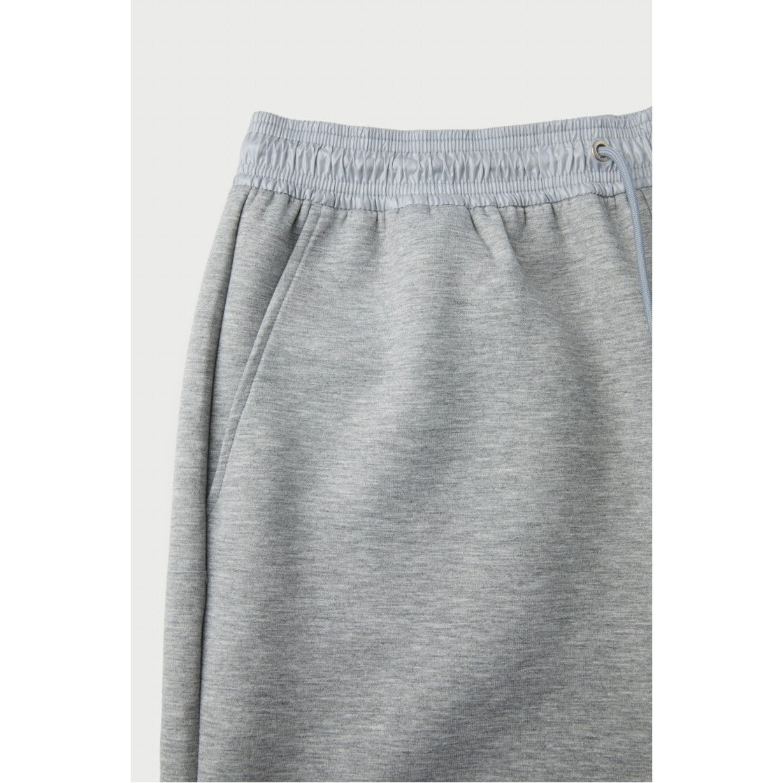 이로 비브리오 밴딩 배색 롱 버뮤다 쇼츠 그레이(IRO Vibrio Banding Color-Block Long Bermuda Shorts Gray) - 5