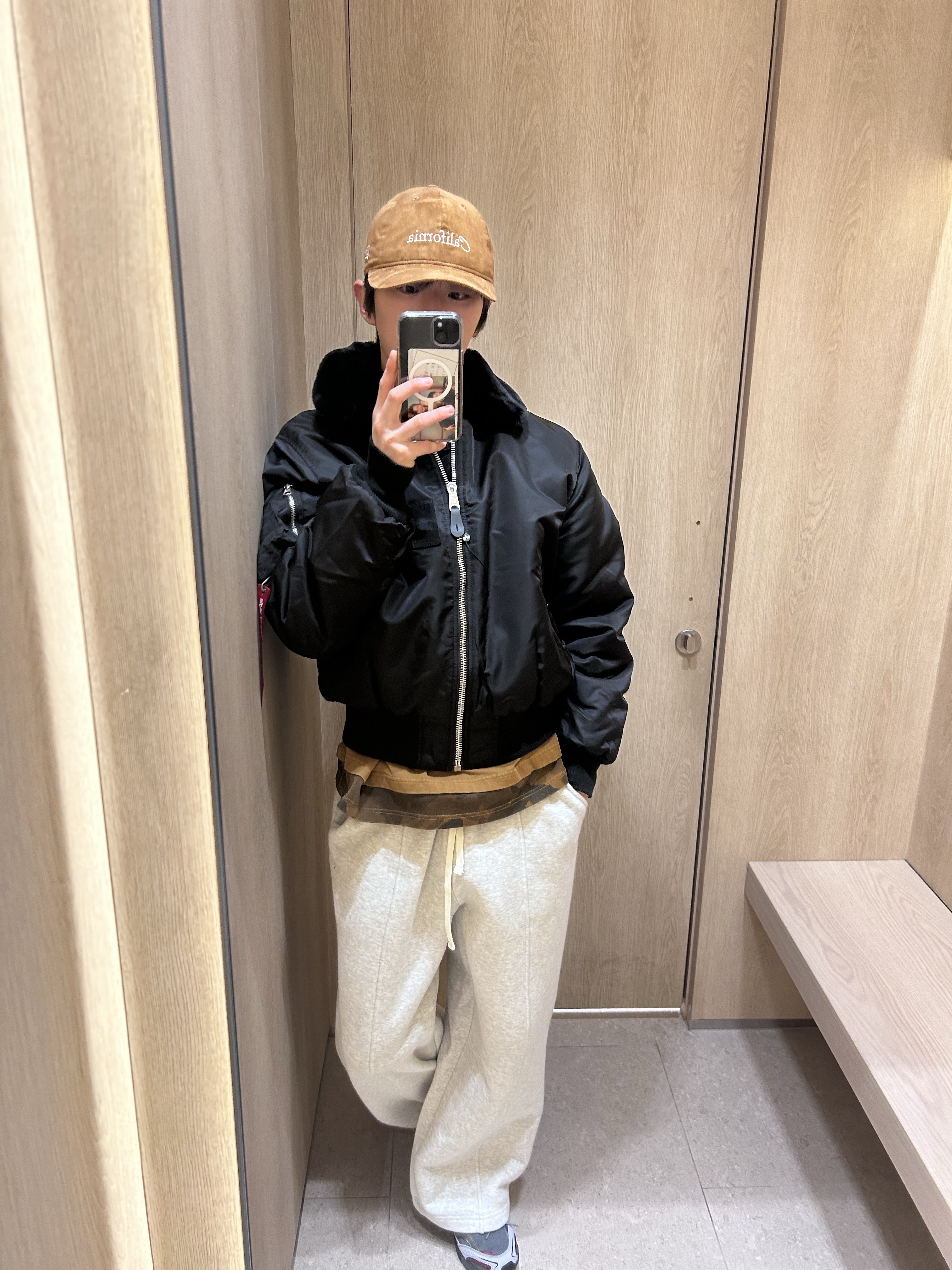 Mastermind x Alpha Industries B-15 Flight Jacket Reversible Black - 26SS 착용 스타일 - 5