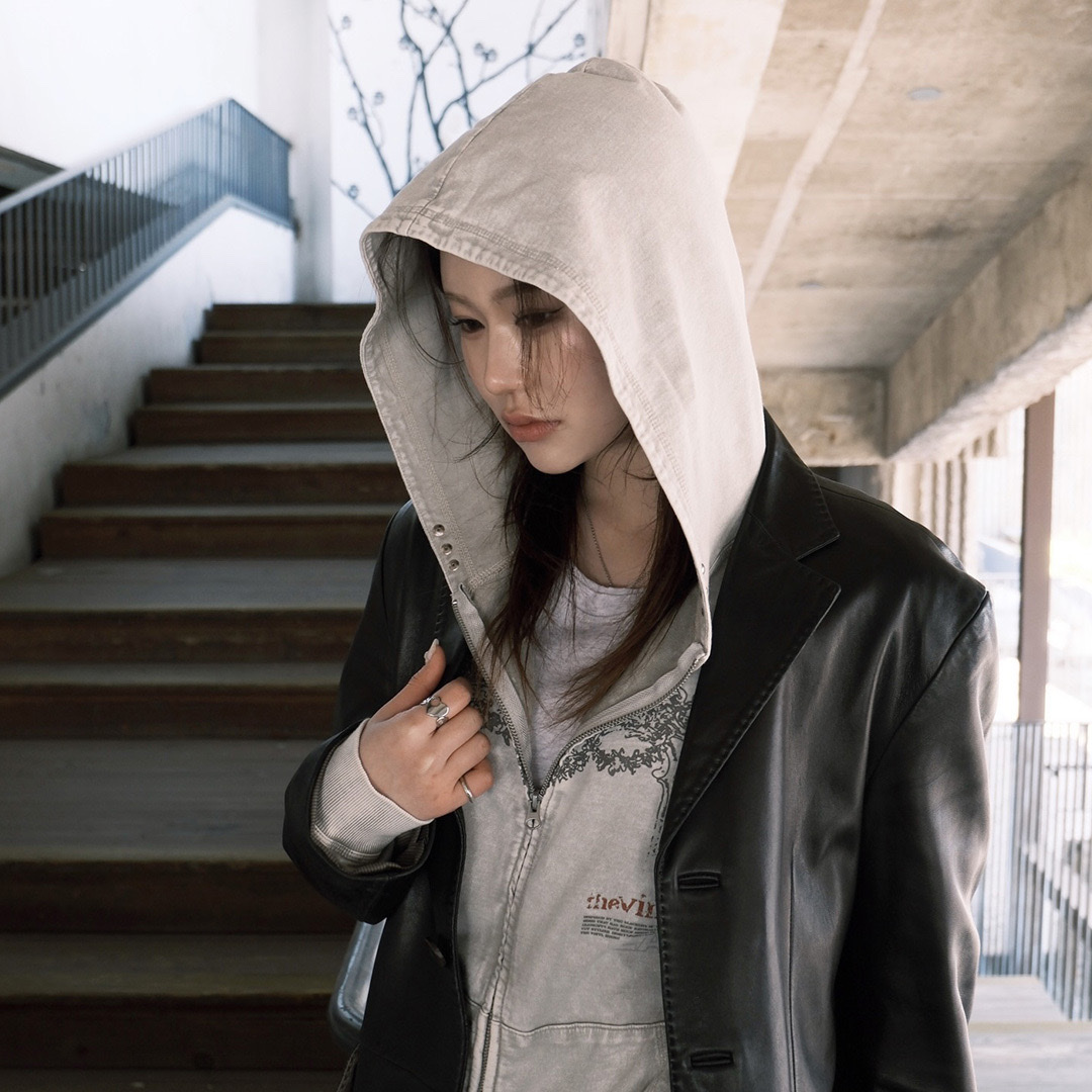 Thevinylhouse Rodeo Washed Hoodie Zip-Up Grey 착용 스타일