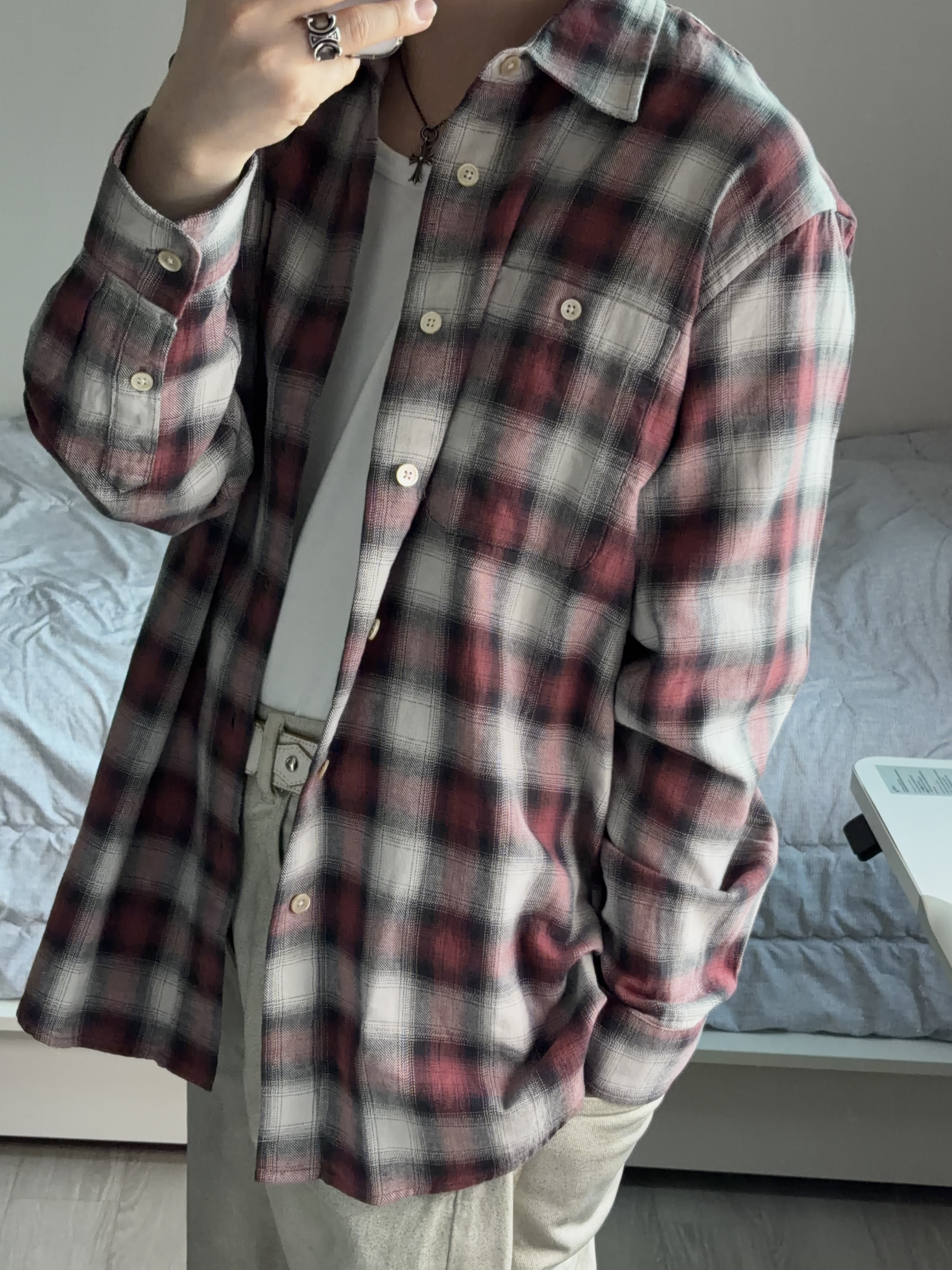 Our Legacy Timber Shirt Red White Check, Stussy Rodeo Belt Bone Crackle 착용 스타일 - 2