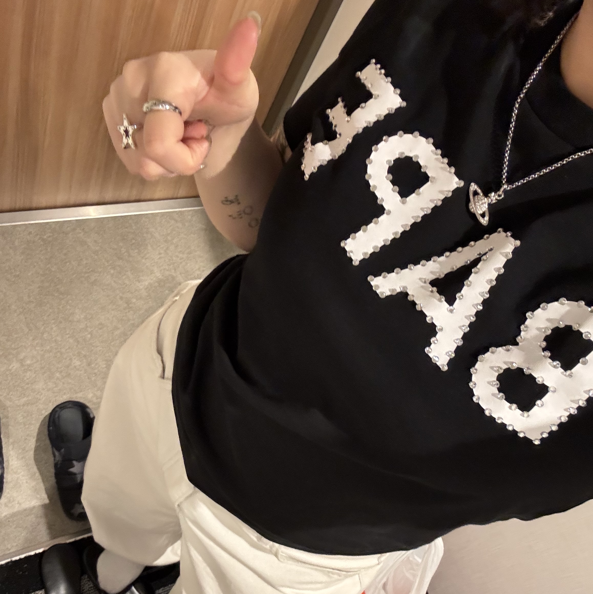 Supreme Hanes Boxer Briefs Black (4 Pack), (W) BAPE Crystal Stone Bape Logo T-Shirt Black 착용 스타일 - 2