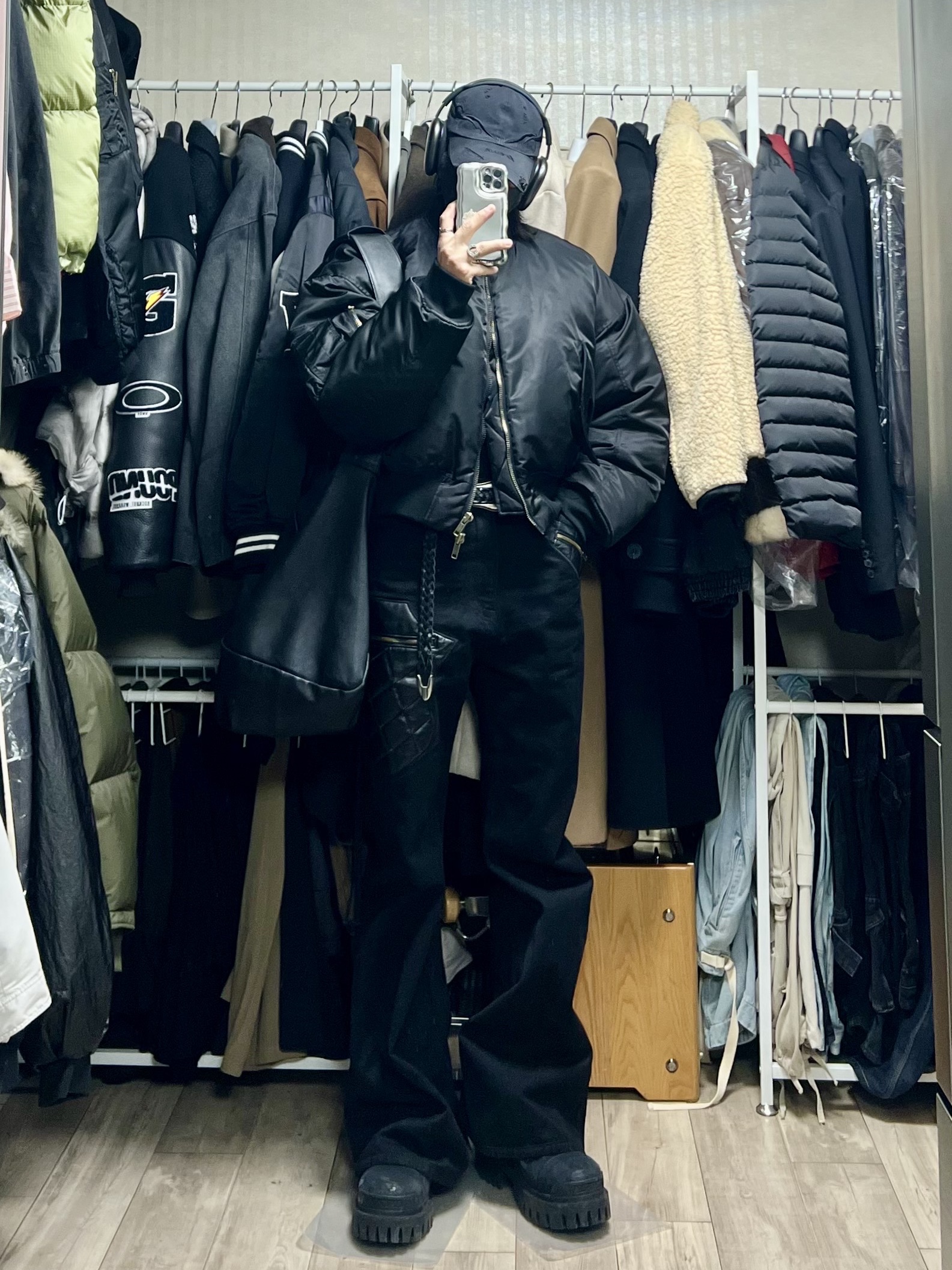 Balenciaga Combat Strike 20mm Boots Black 착용 스타일