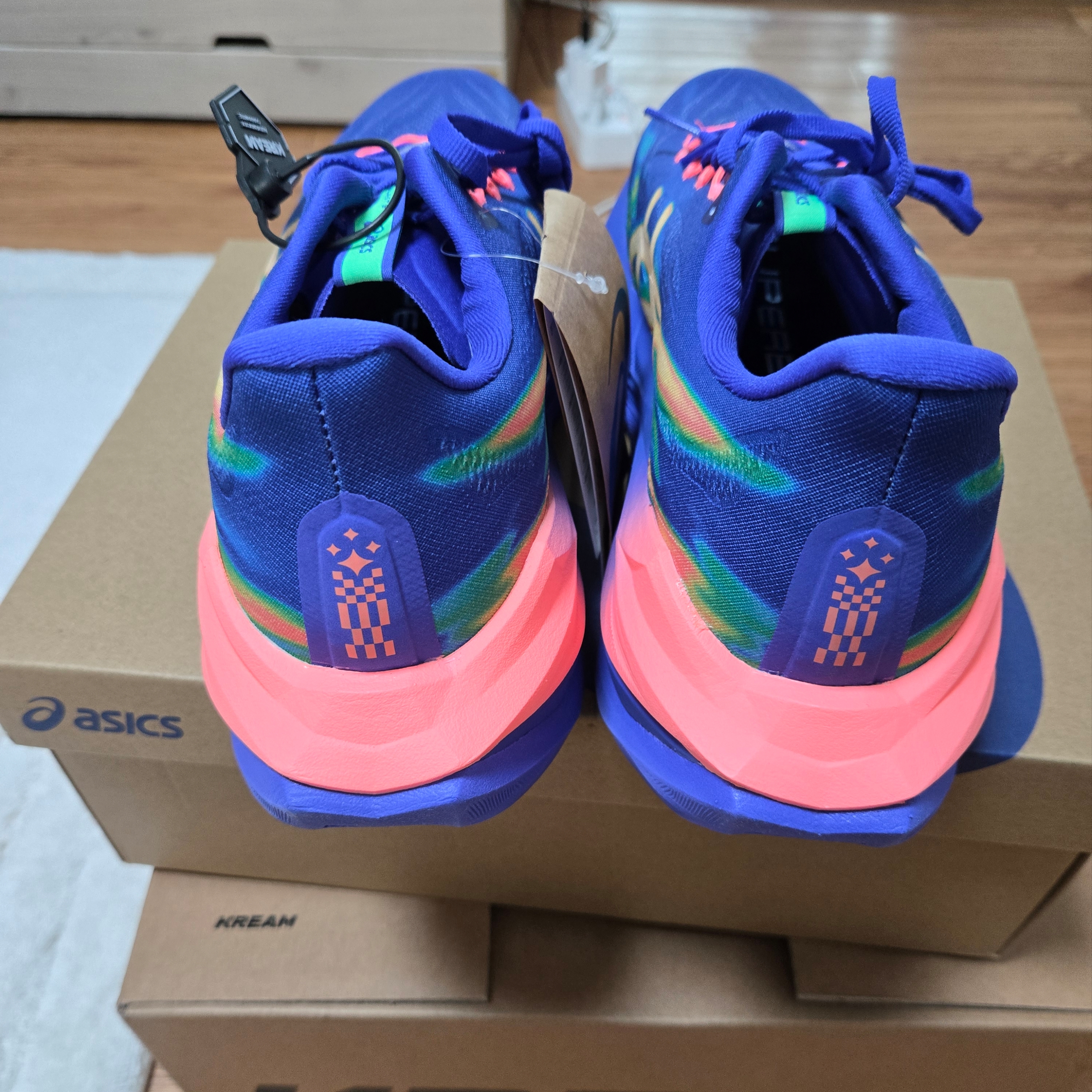 Asics Superblast 3 Cobalt Burst Light Orange 착용 스타일 - 6