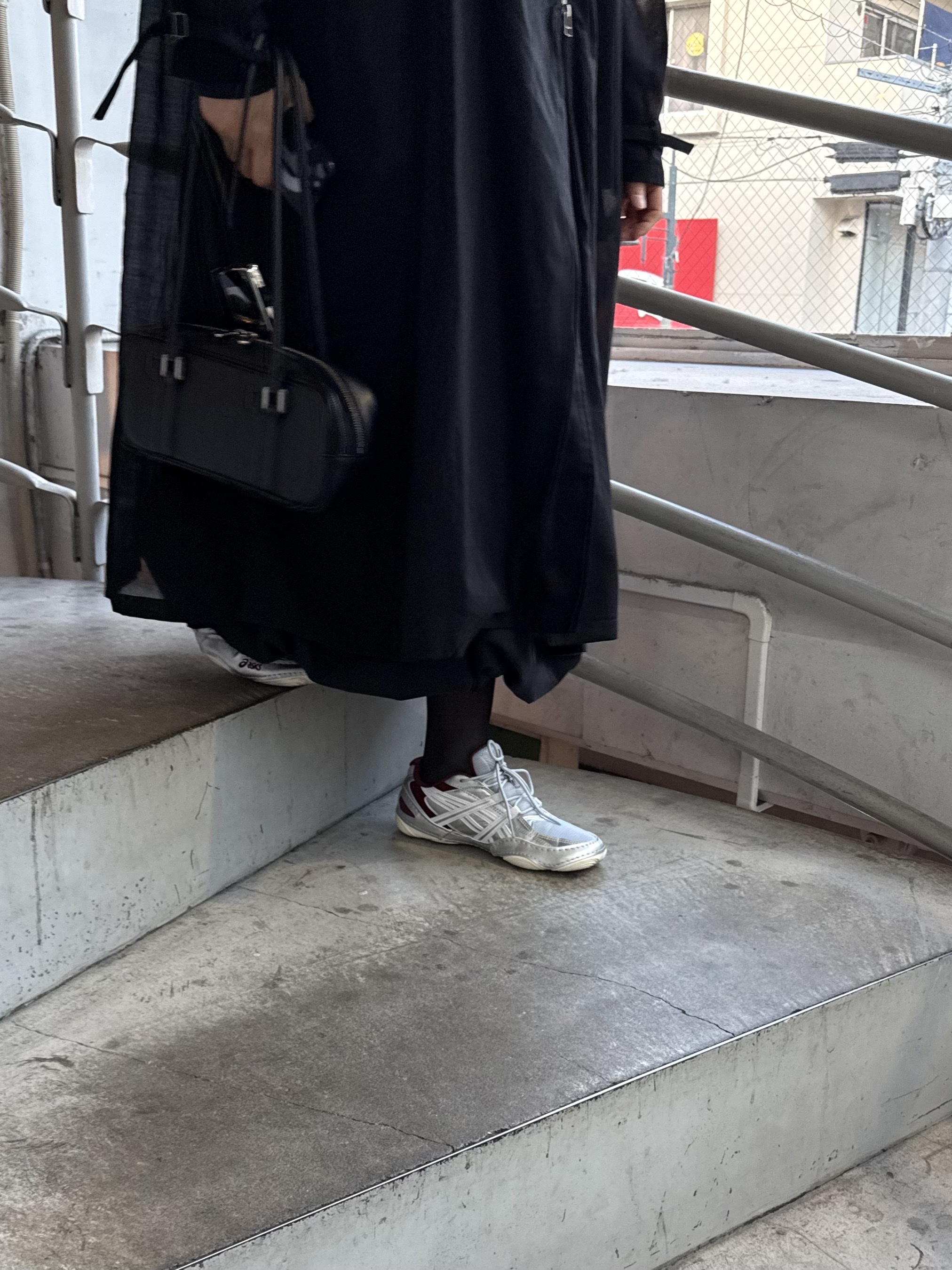 Asics Hypersync Piedmont Grey Pure Silver 착용 스타일 - 3