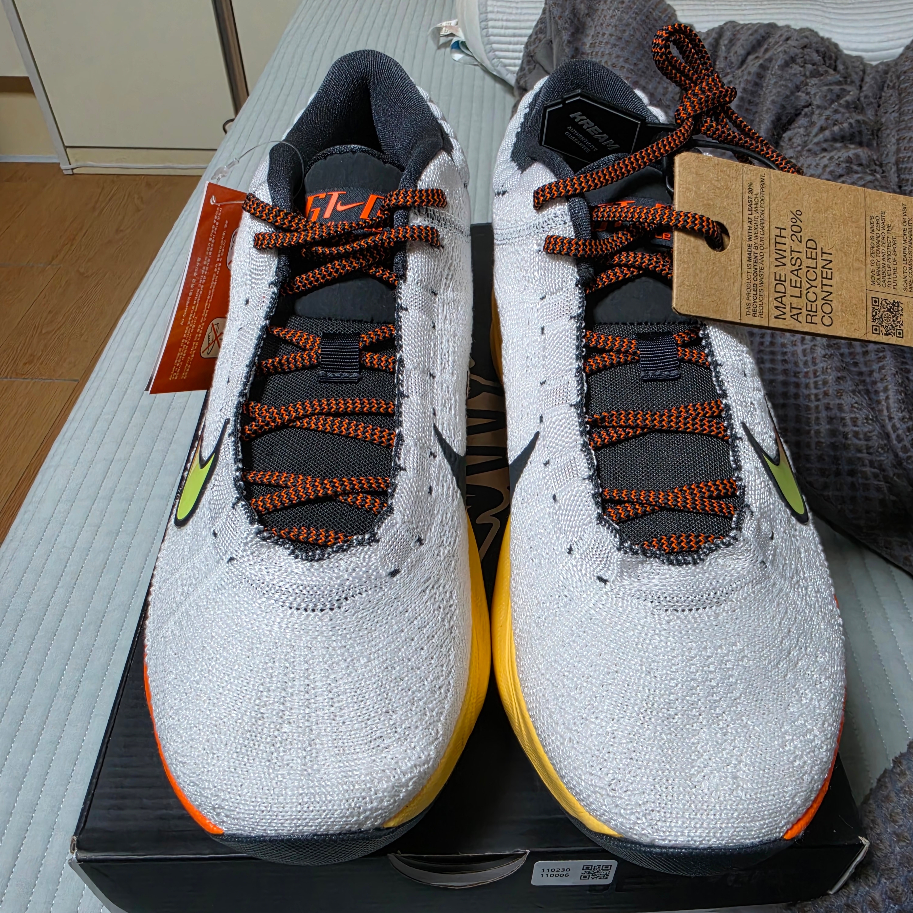 Nike Air Zoom G.T. Hustle 3 EP White Safety Orange 착용 스타일 - 2