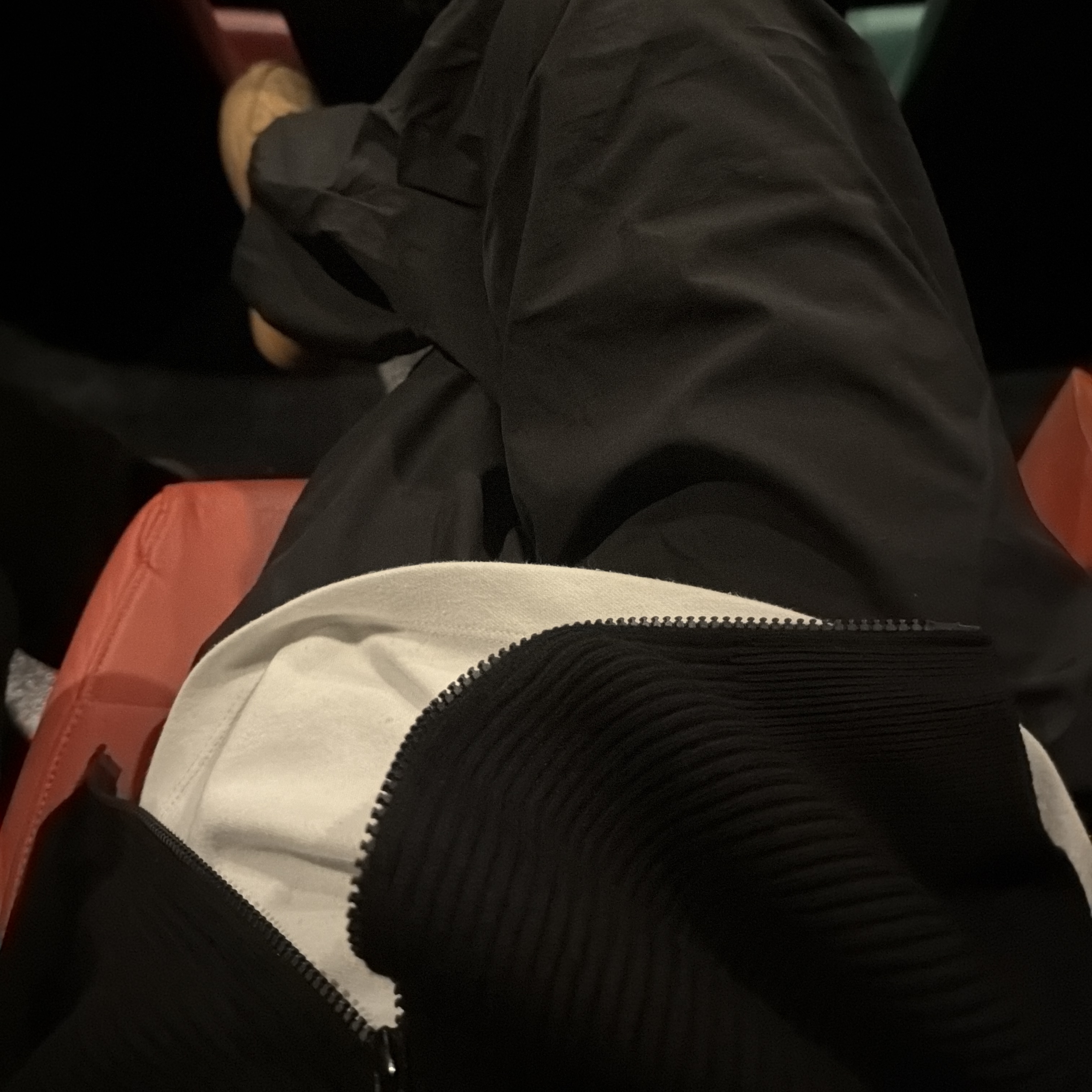 Stone Island 5100006 Full Rib RWS Wool Zip Up Jumper Black - 25FW, Nike Air Force 1 '07 WB Flax 착용 스타일