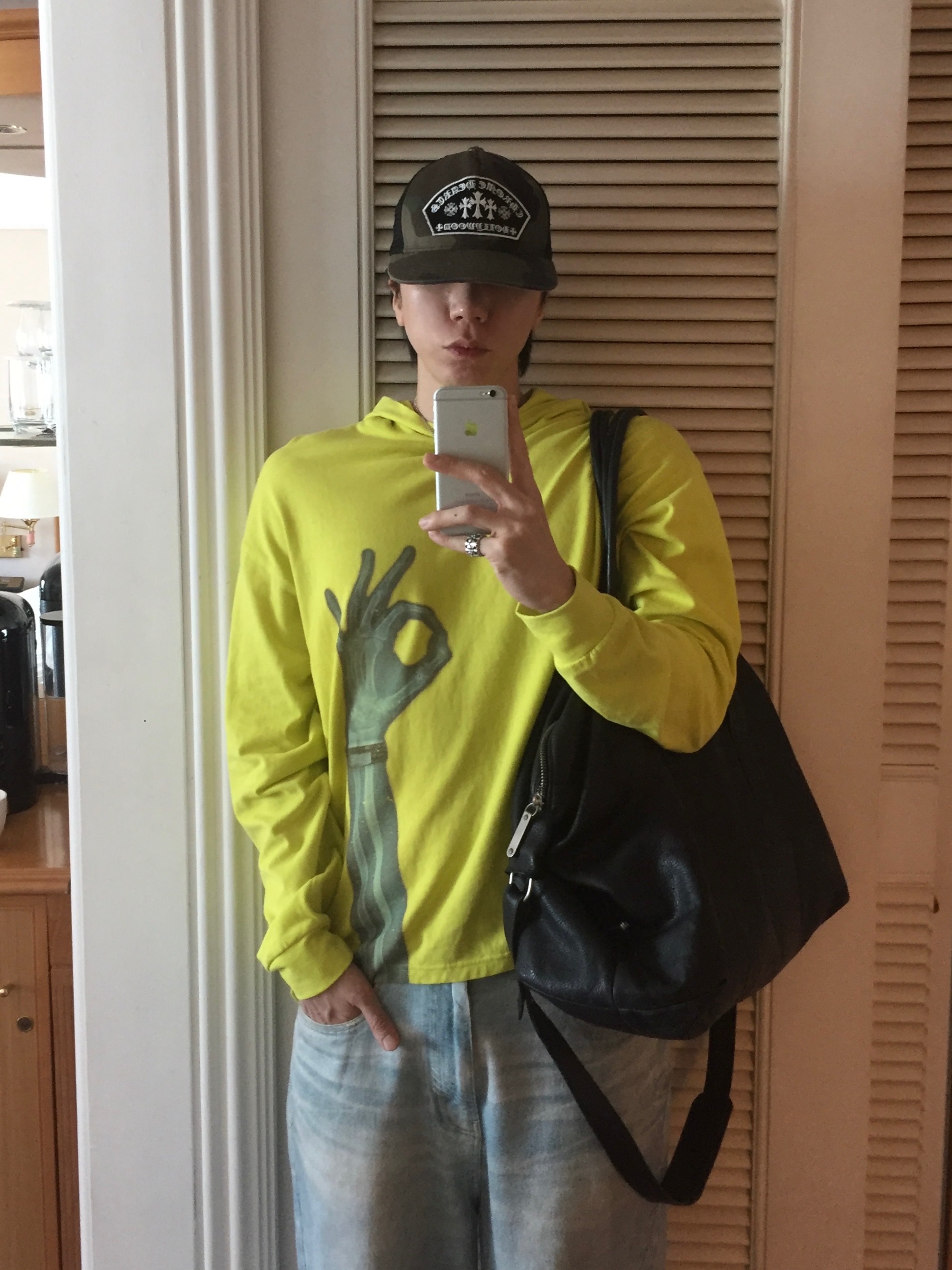 Balenciaga 3XL Sneakers Light Beige, Chrome Hearts King Taco Mesh Trucker Hat Camo 착용 스타일 - 4