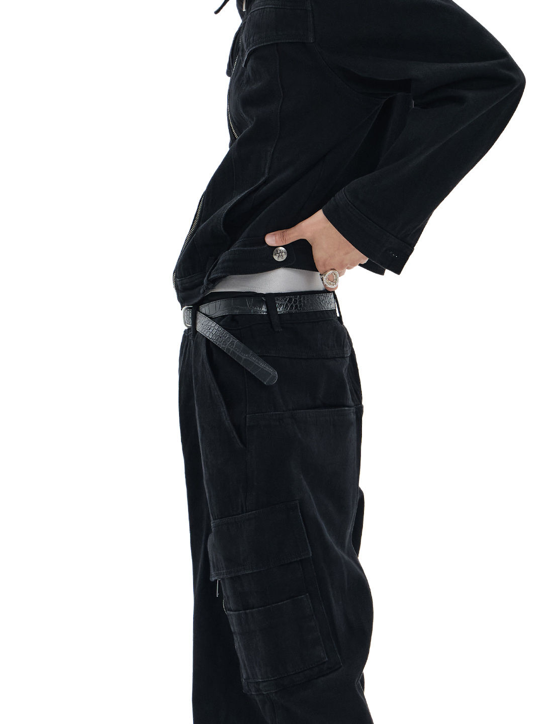 AX CONNECTION Tactical Cargo Washed Wide Denim Pants 착용 스타일 - 6