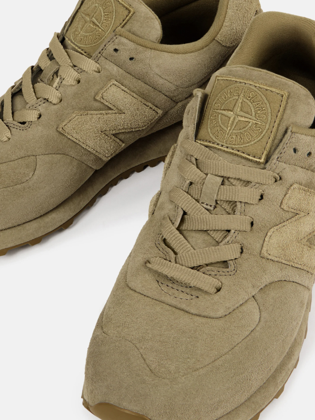 New Balance x Stone Island 574 Ghost Dark Beige, New Balance x Stone Island 574 Ghost Dust Grey ์ฐฉ์ฉ ์คํ์ผ - 3